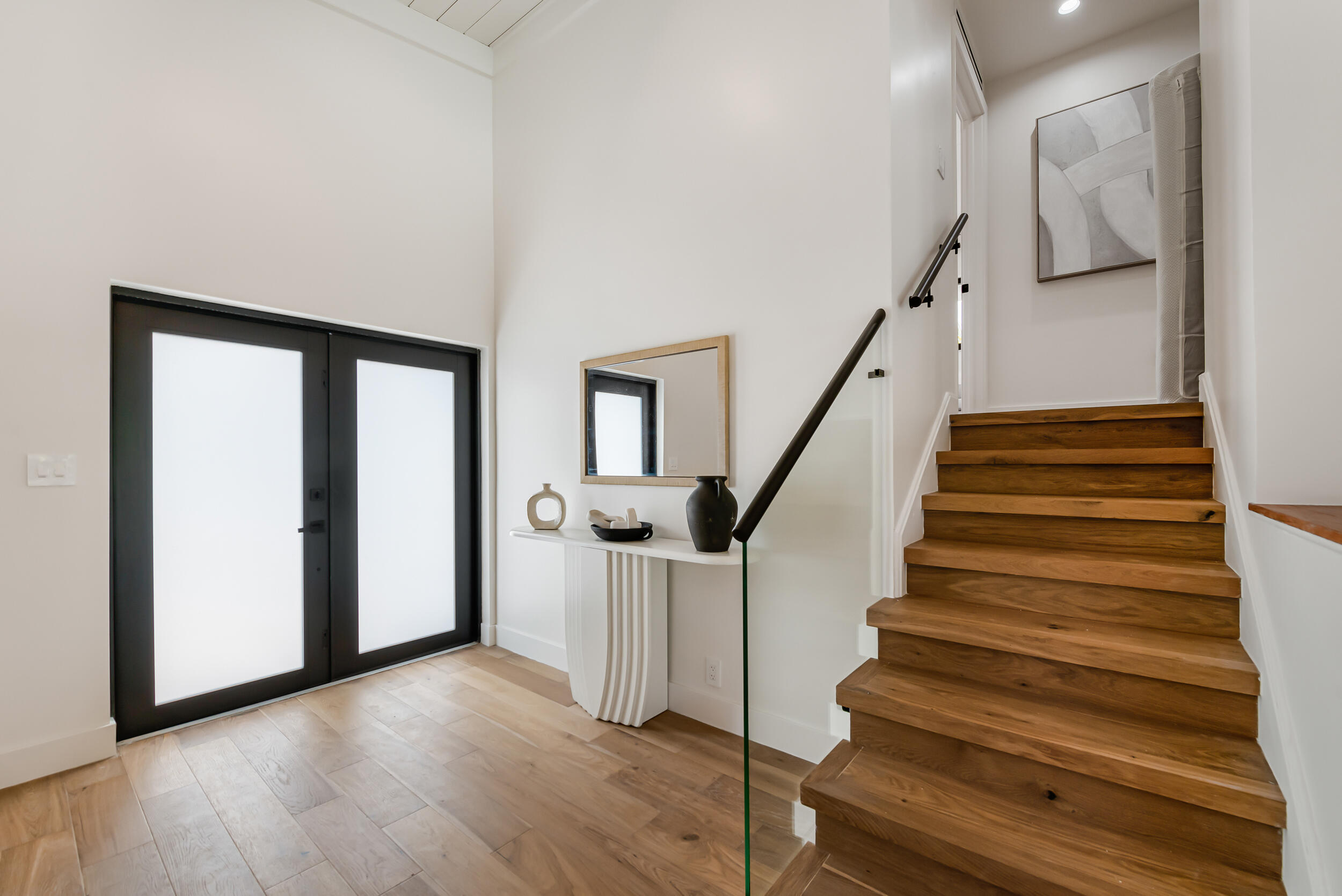 LAUDERDALE ISLES NO 2-BLK 10 - Residential Lease