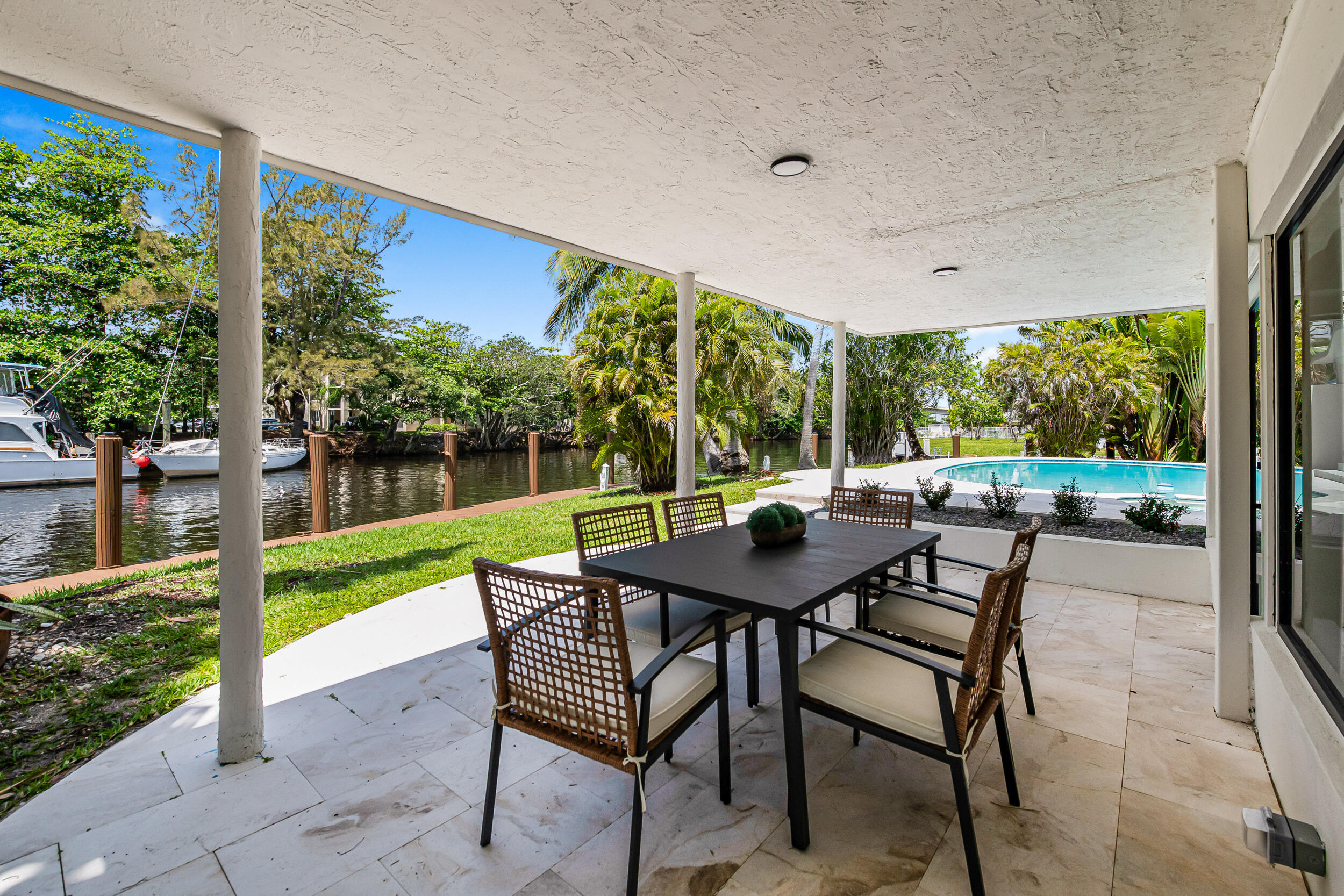 LAUDERDALE ISLES NO 2-BLK 10 - Residential Lease