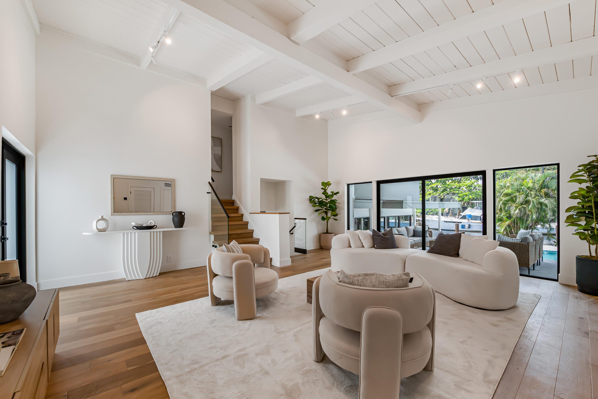 LAUDERDALE ISLES NO 2-BLK 10 - Residential Lease