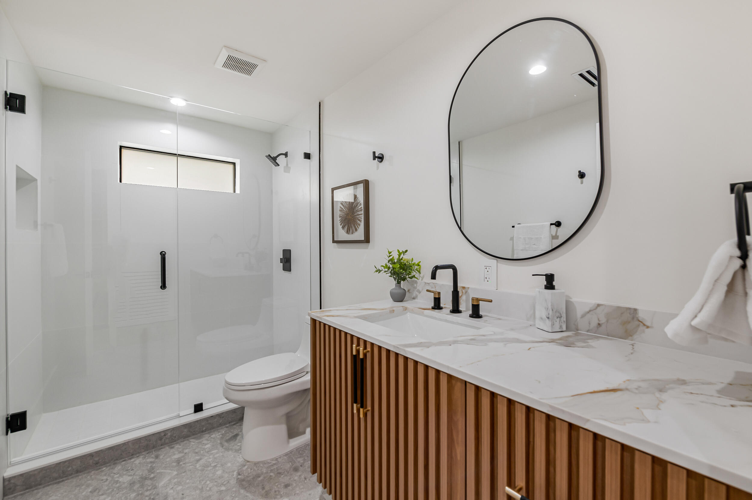 LAUDERDALE ISLES NO 2-BLK 10 - Residential Lease