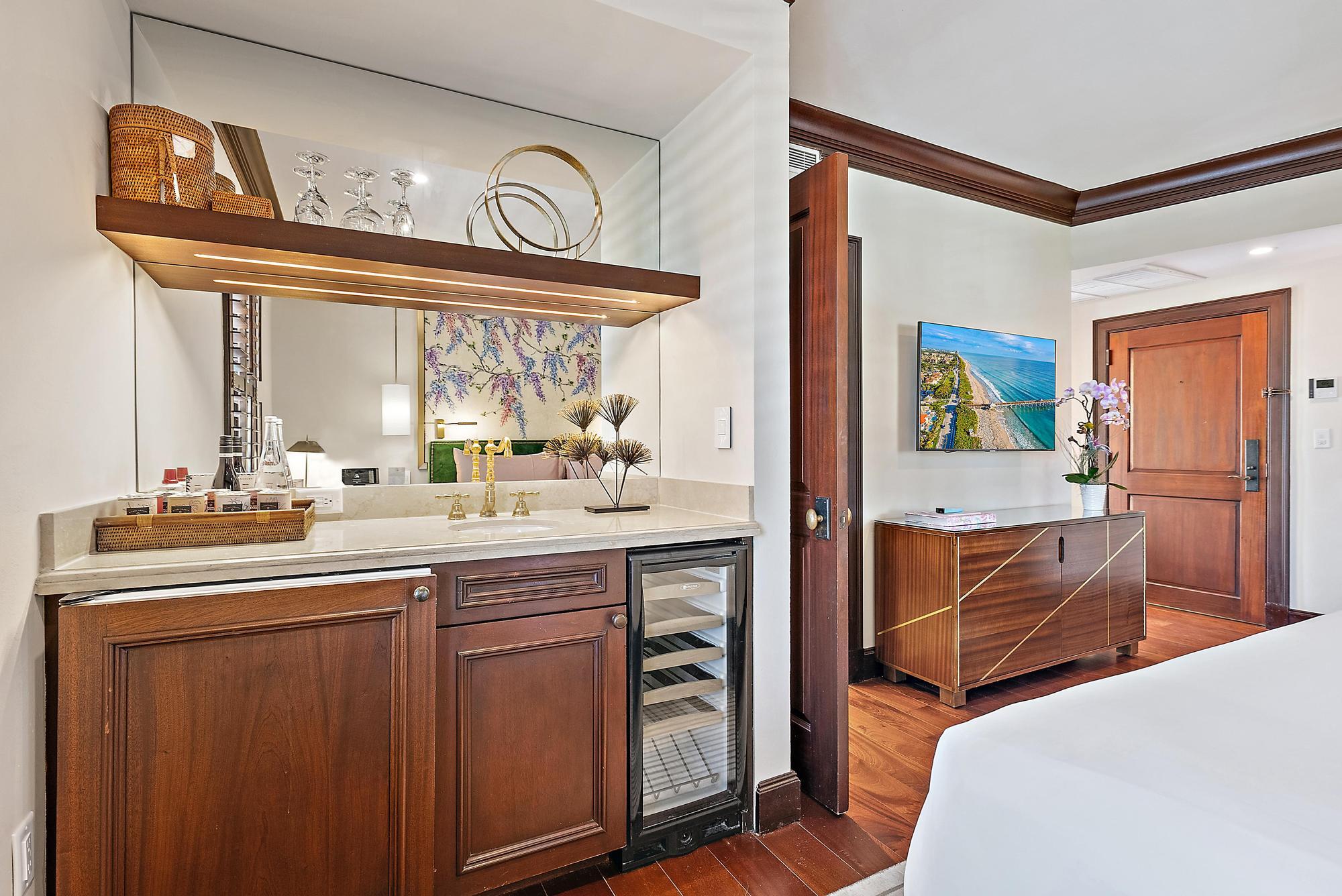 BRAZILIAN COURT HOTEL AND CONDOMINIUM - Residential