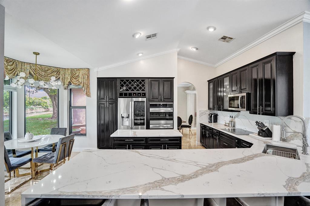 EAGLE POINT - Residential