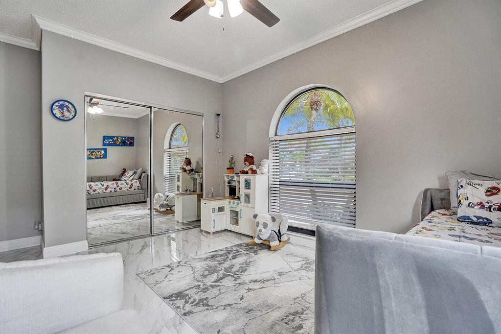 EAGLE POINT - Residential