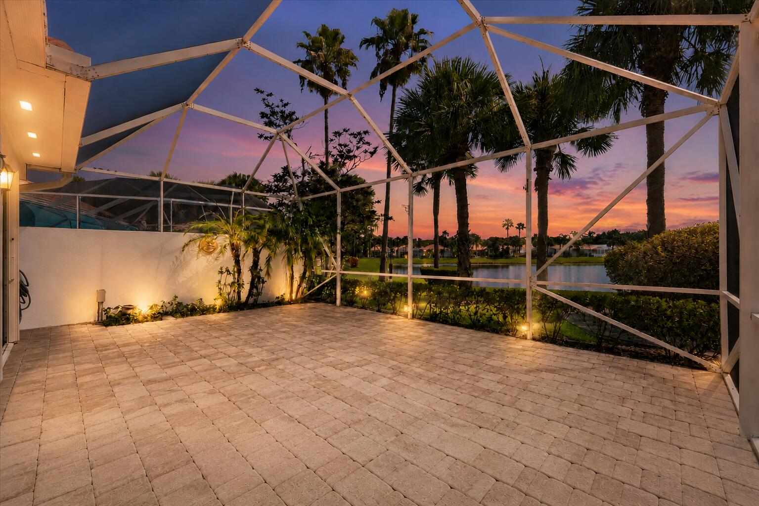 HAMMOCK RESERVE - Residential