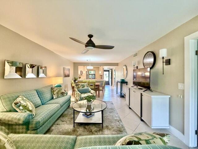 BOCA PALMS - Residential