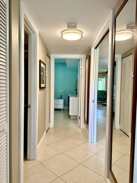 BOCA PALMS - Residential