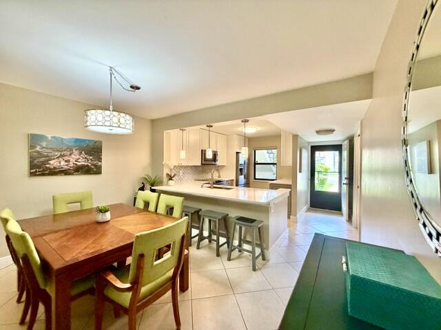 BOCA PALMS - Residential