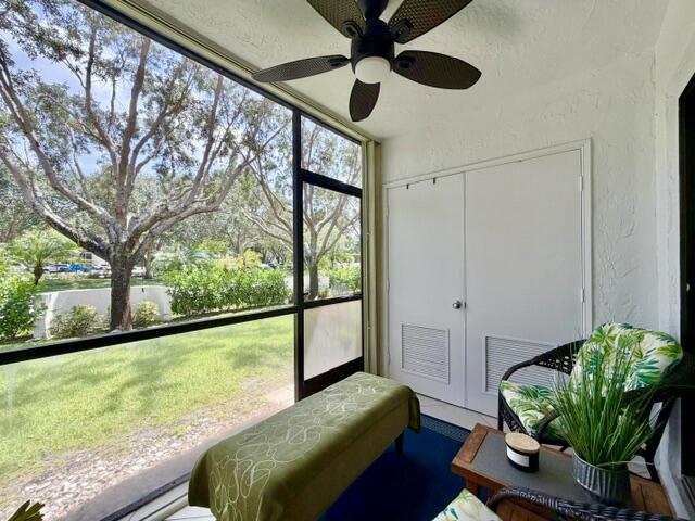 BOCA PALMS - Residential