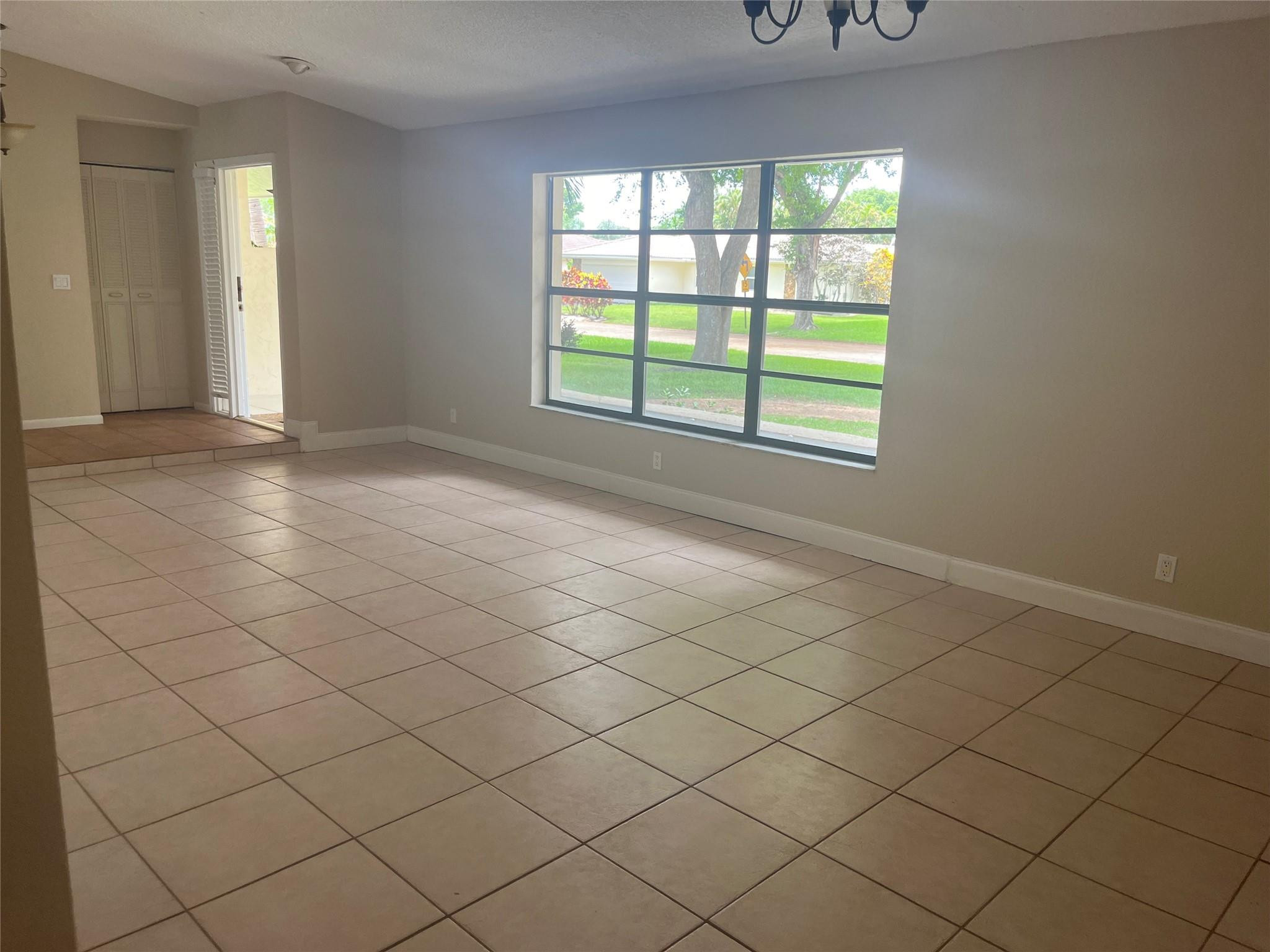 CYPRESS RUN - Residential
