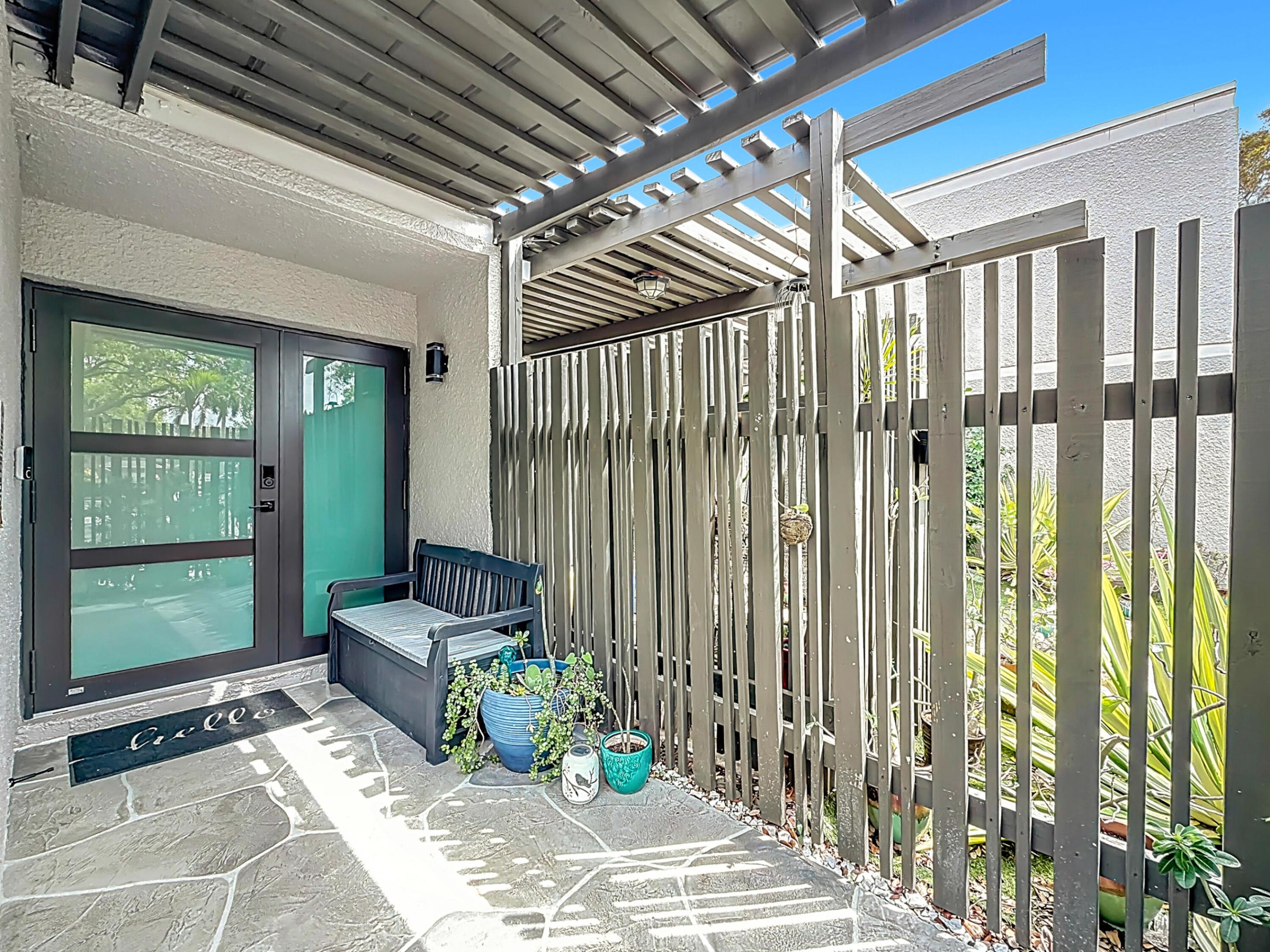 VILLAS LAKES - Residential