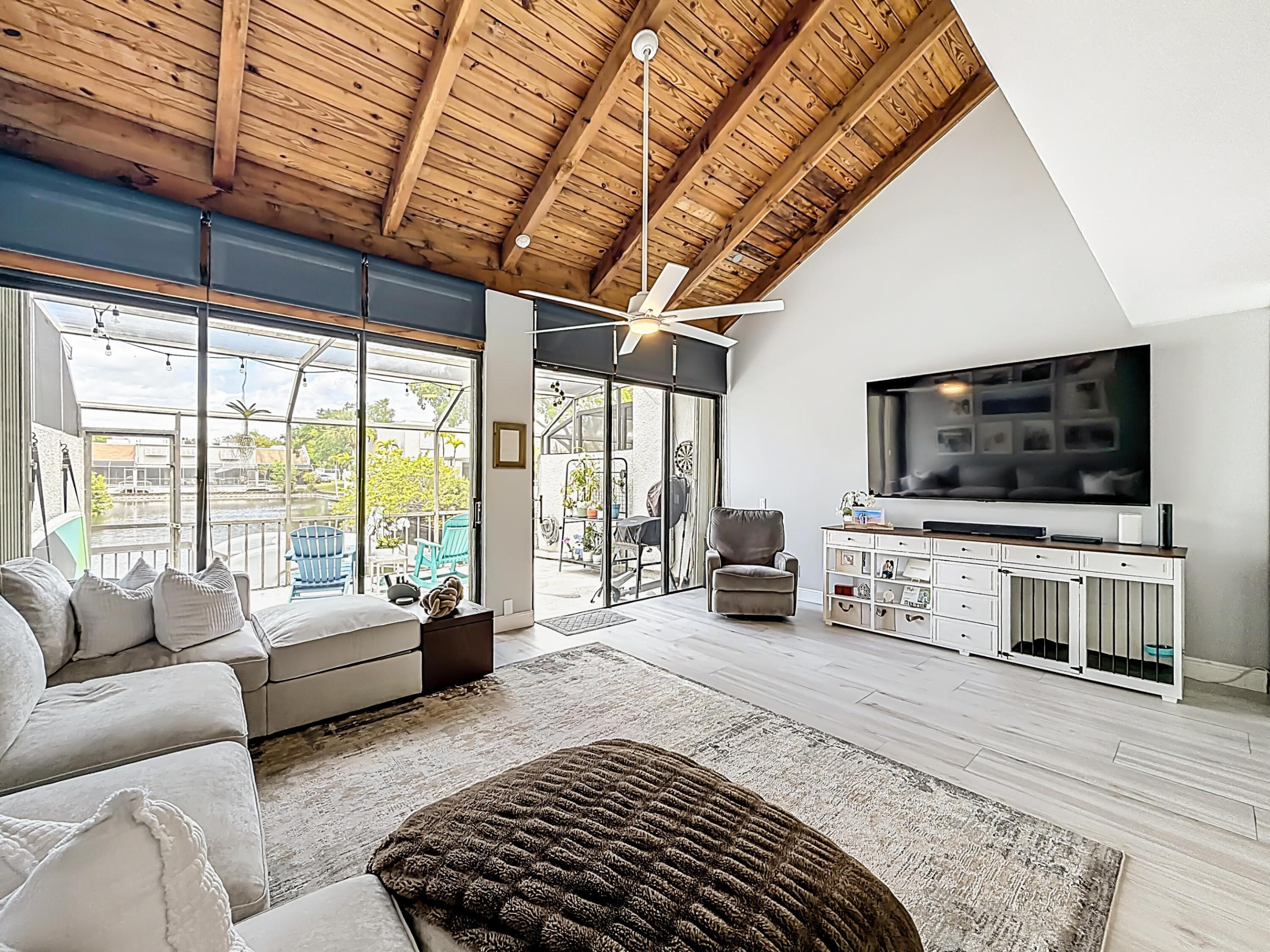 VILLAS LAKES - Residential