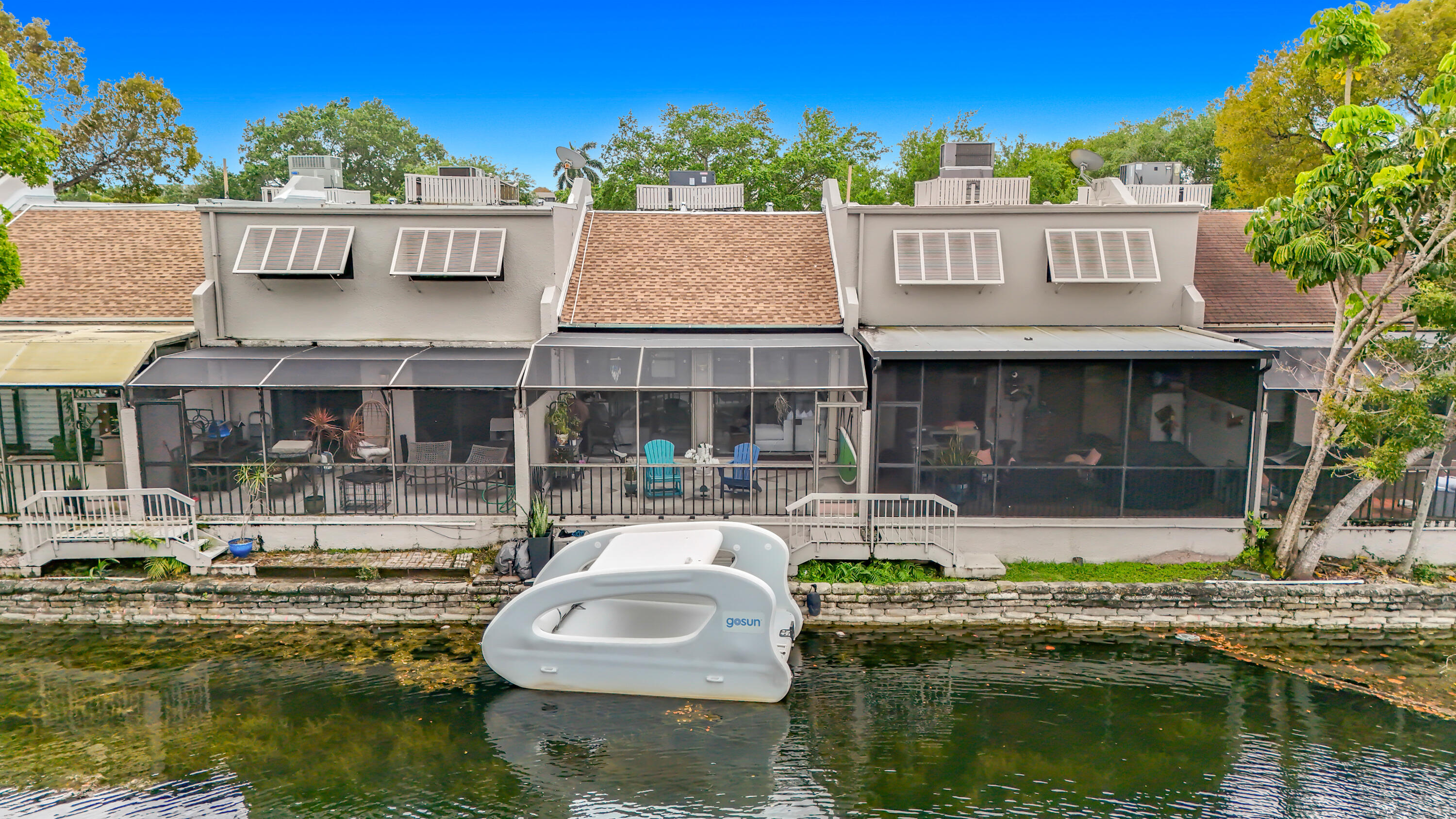 VILLAS LAKES - Residential