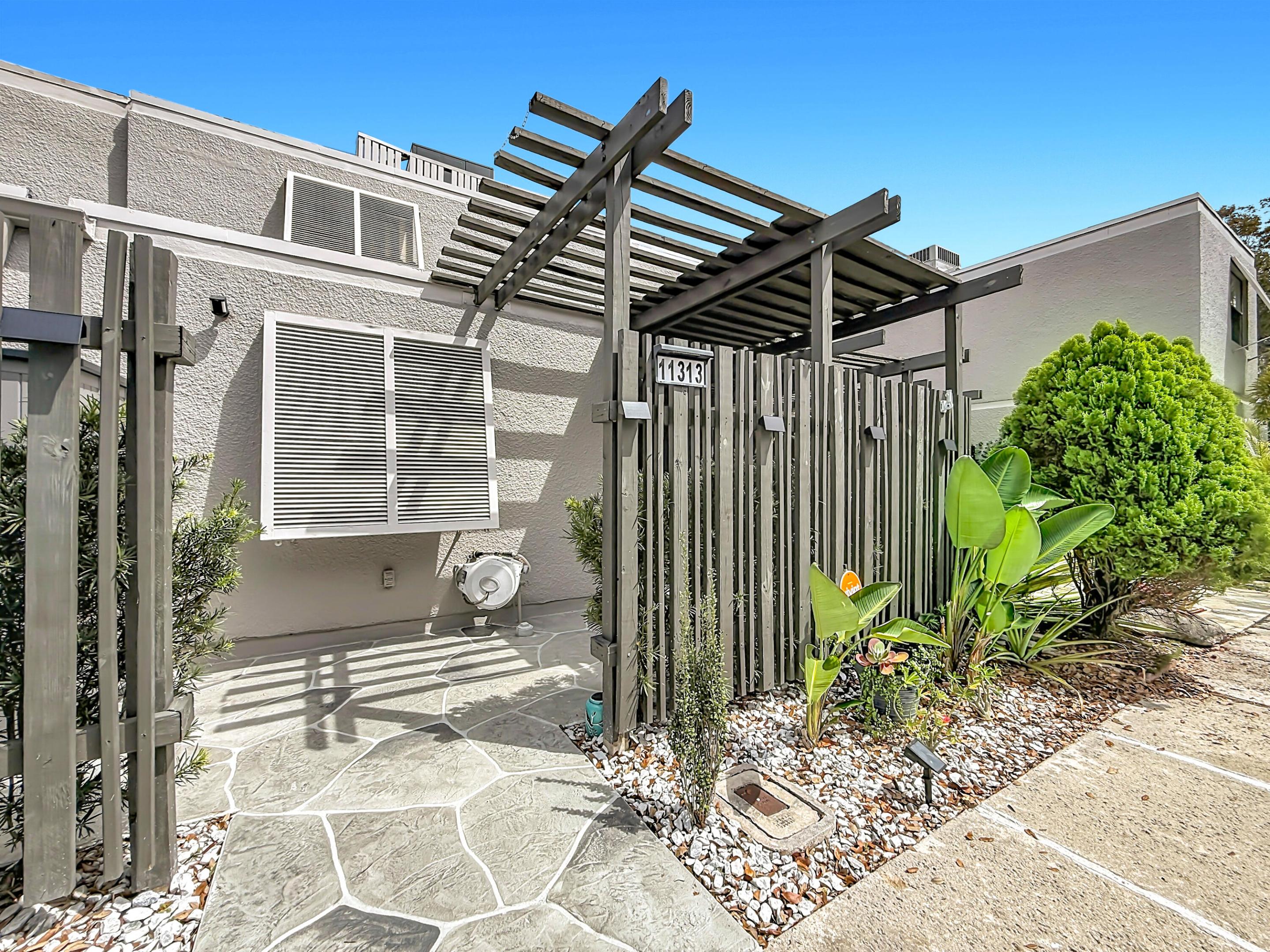 VILLAS LAKES - Residential