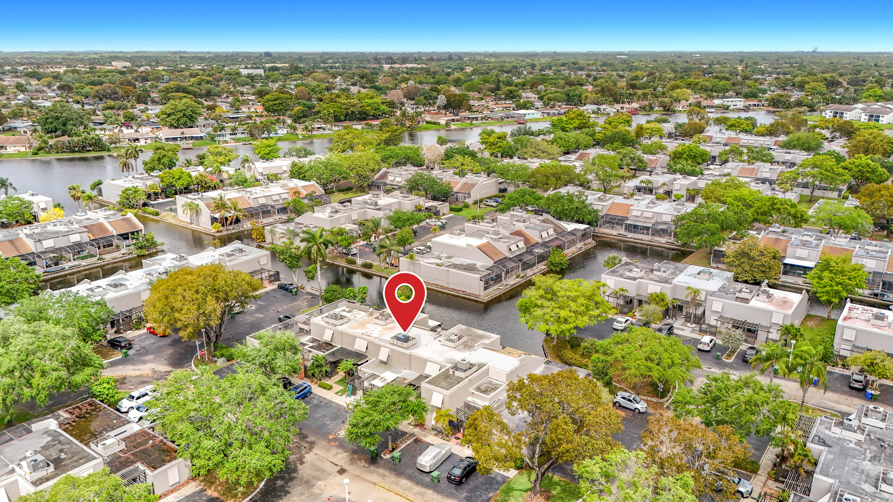 VILLAS LAKES - Residential