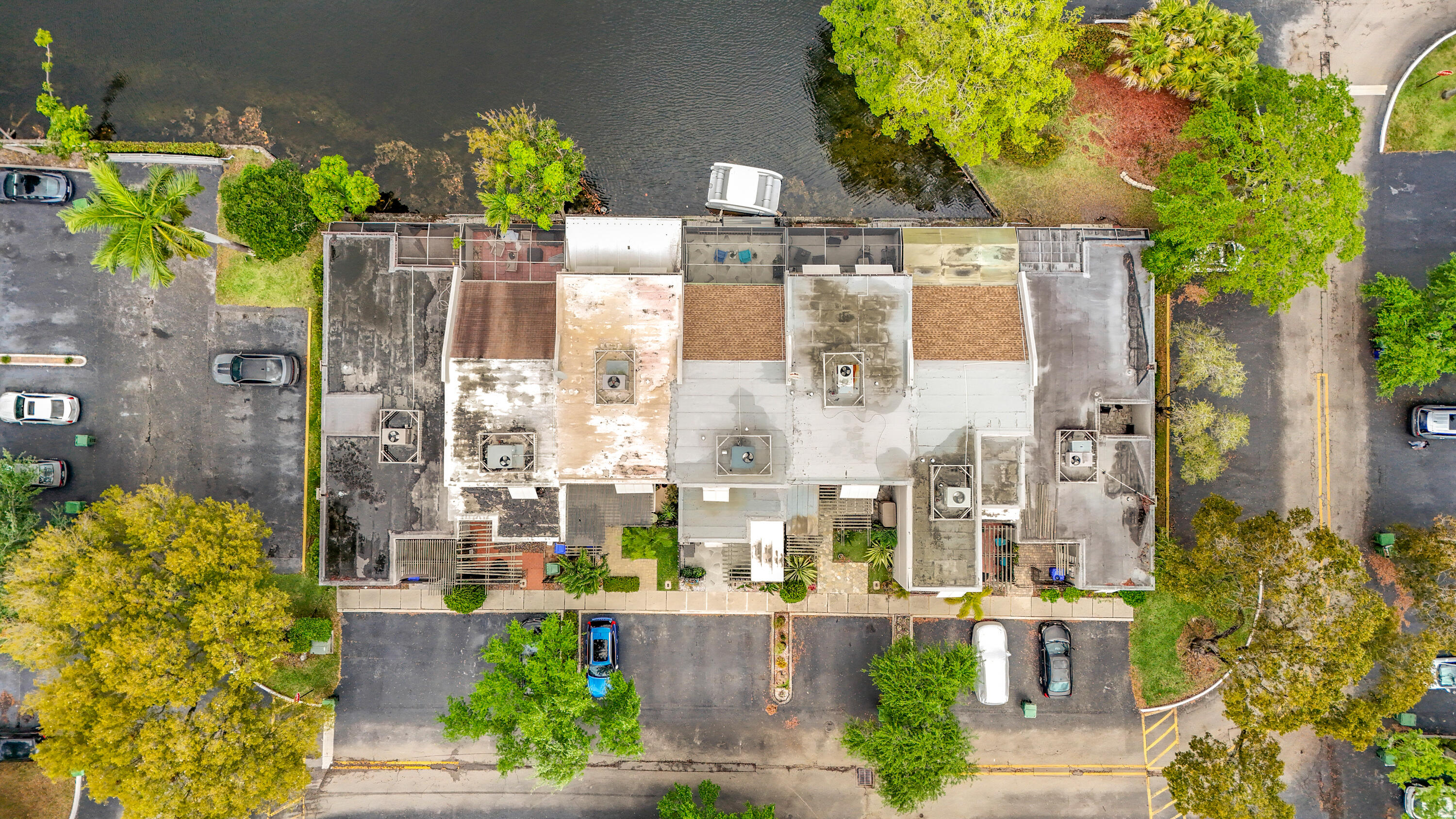 VILLAS LAKES - Residential