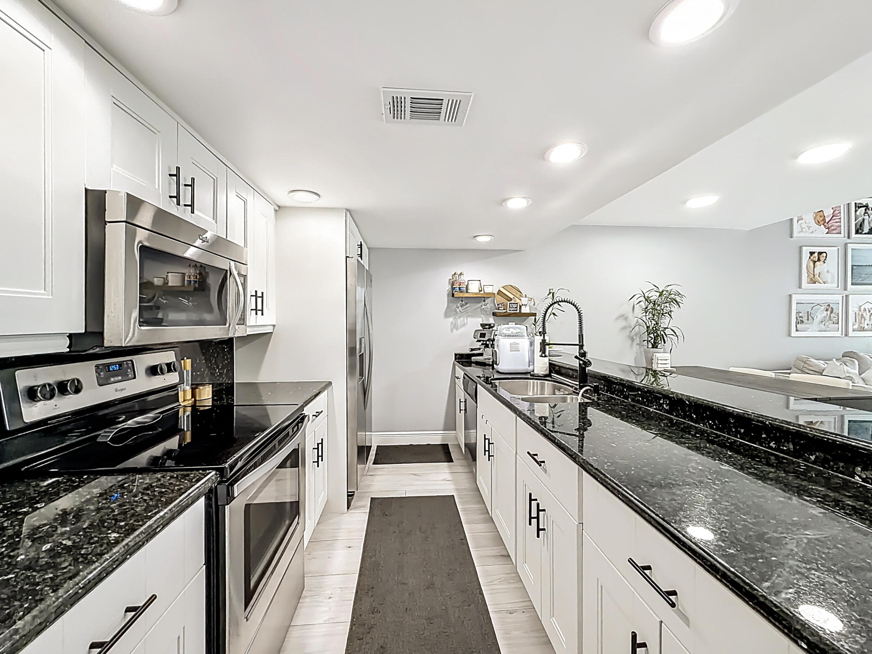 VILLAS LAKES - Residential