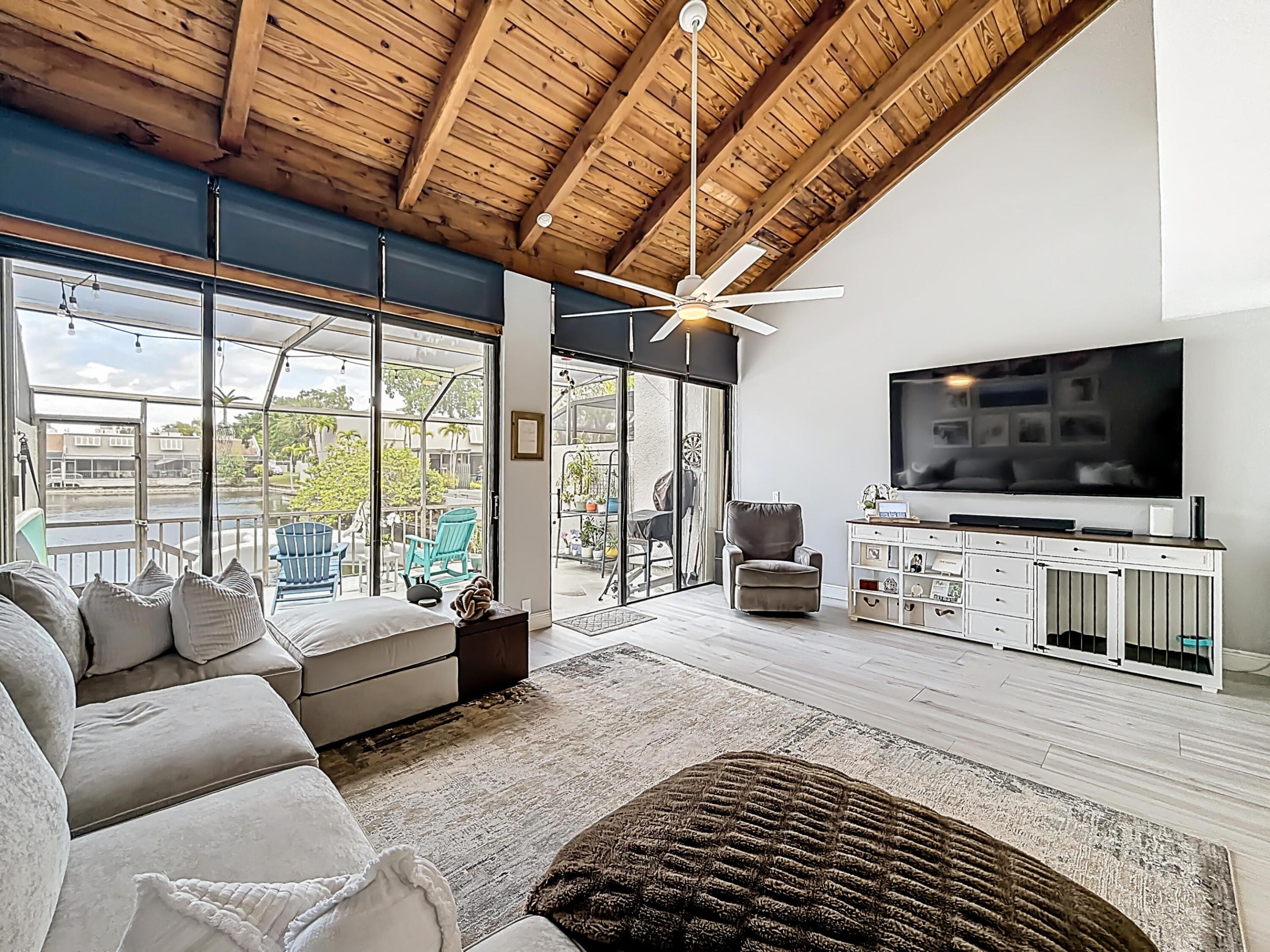 VILLAS LAKES - Residential