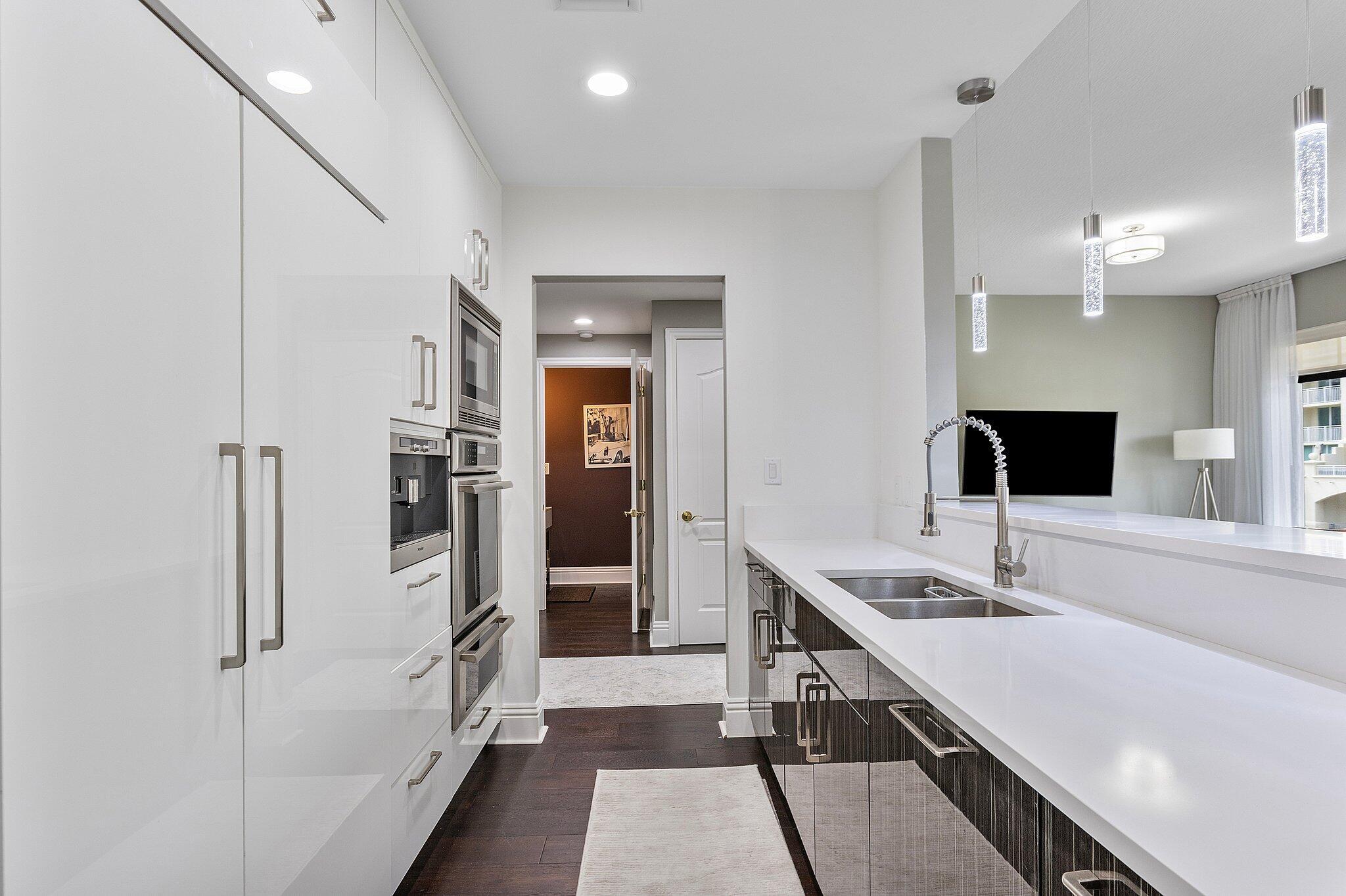 200 EAST - Residential Lease