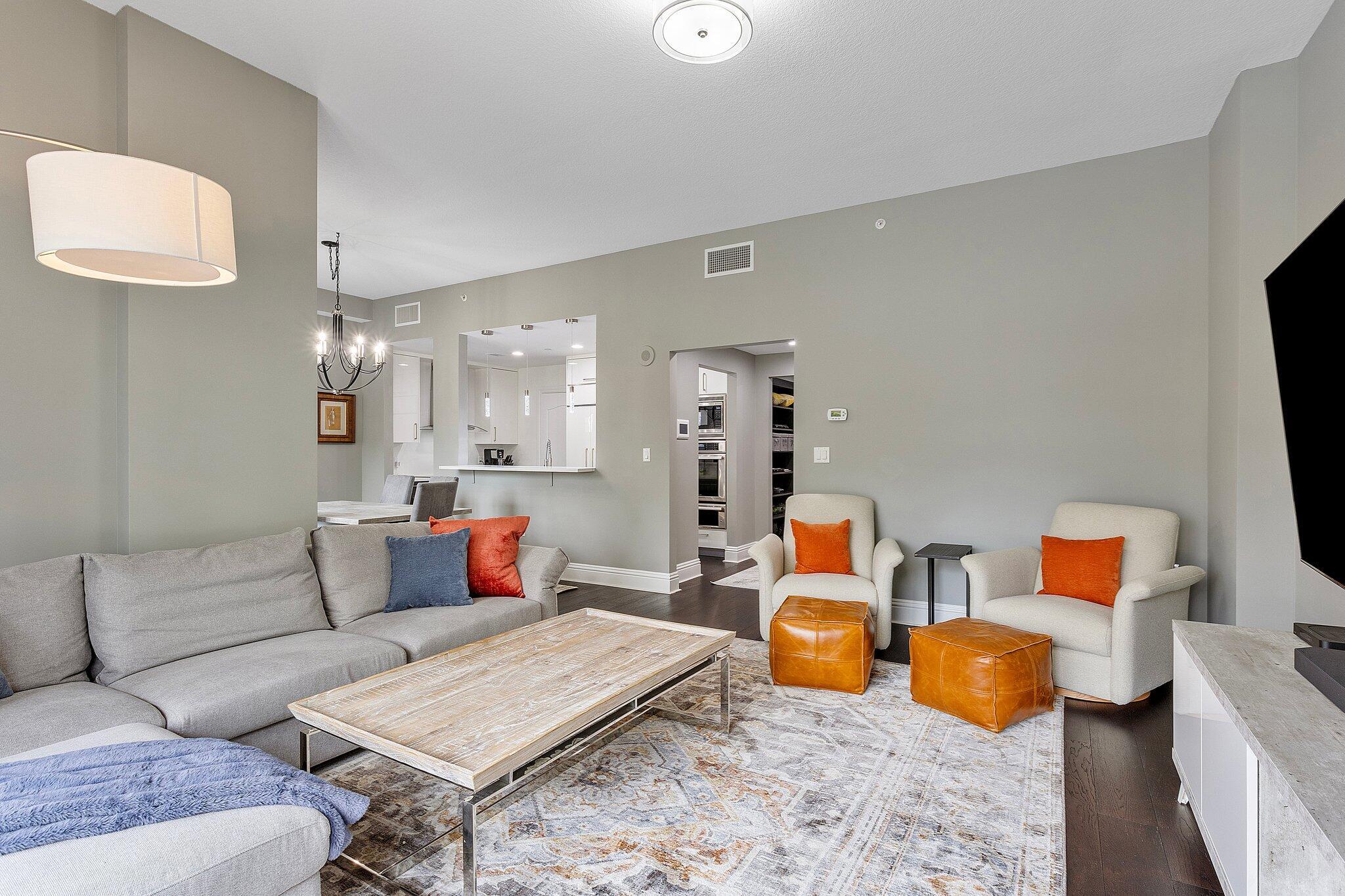 200 EAST - Residential Lease