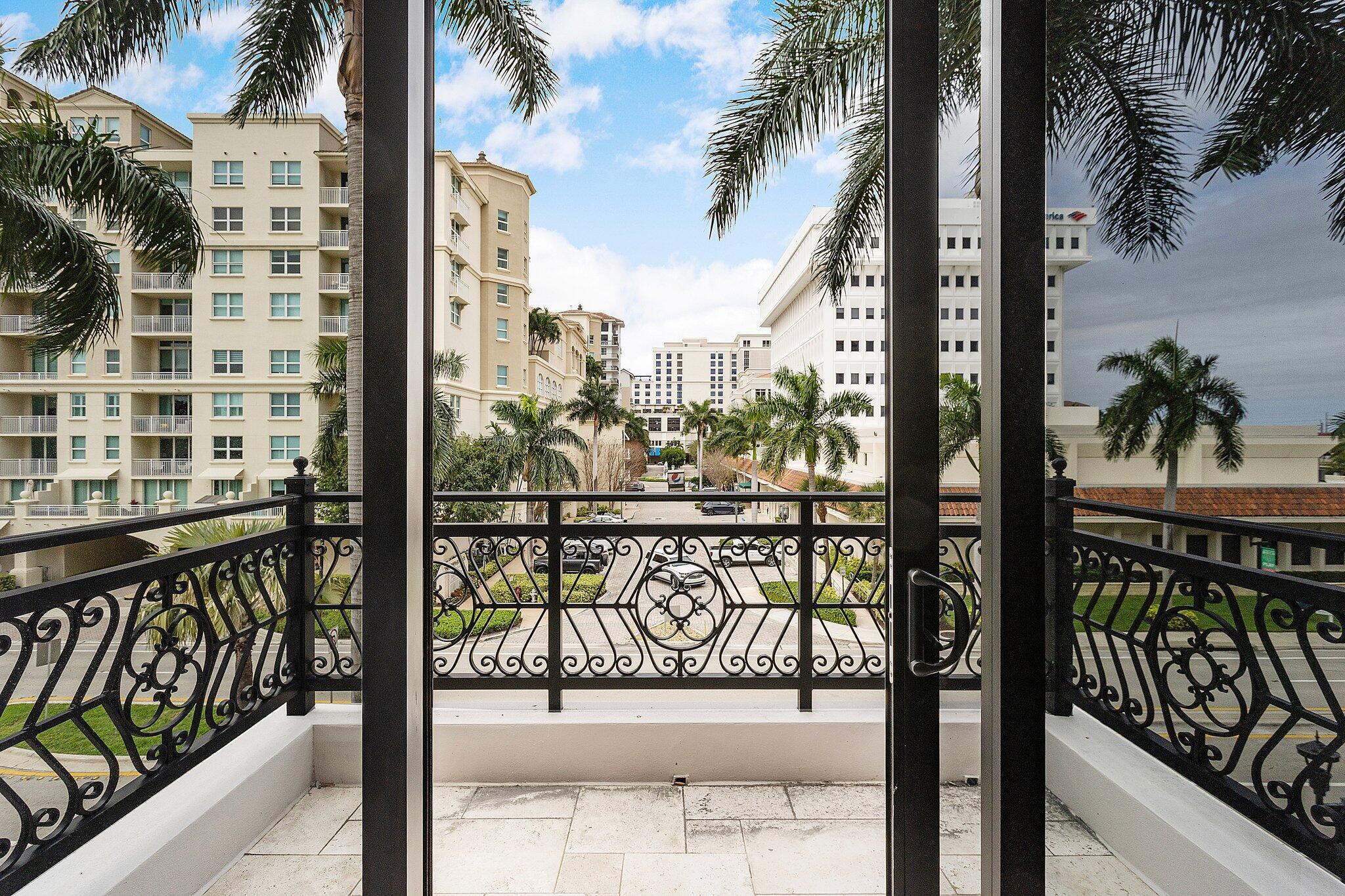 200 EAST - Residential Lease