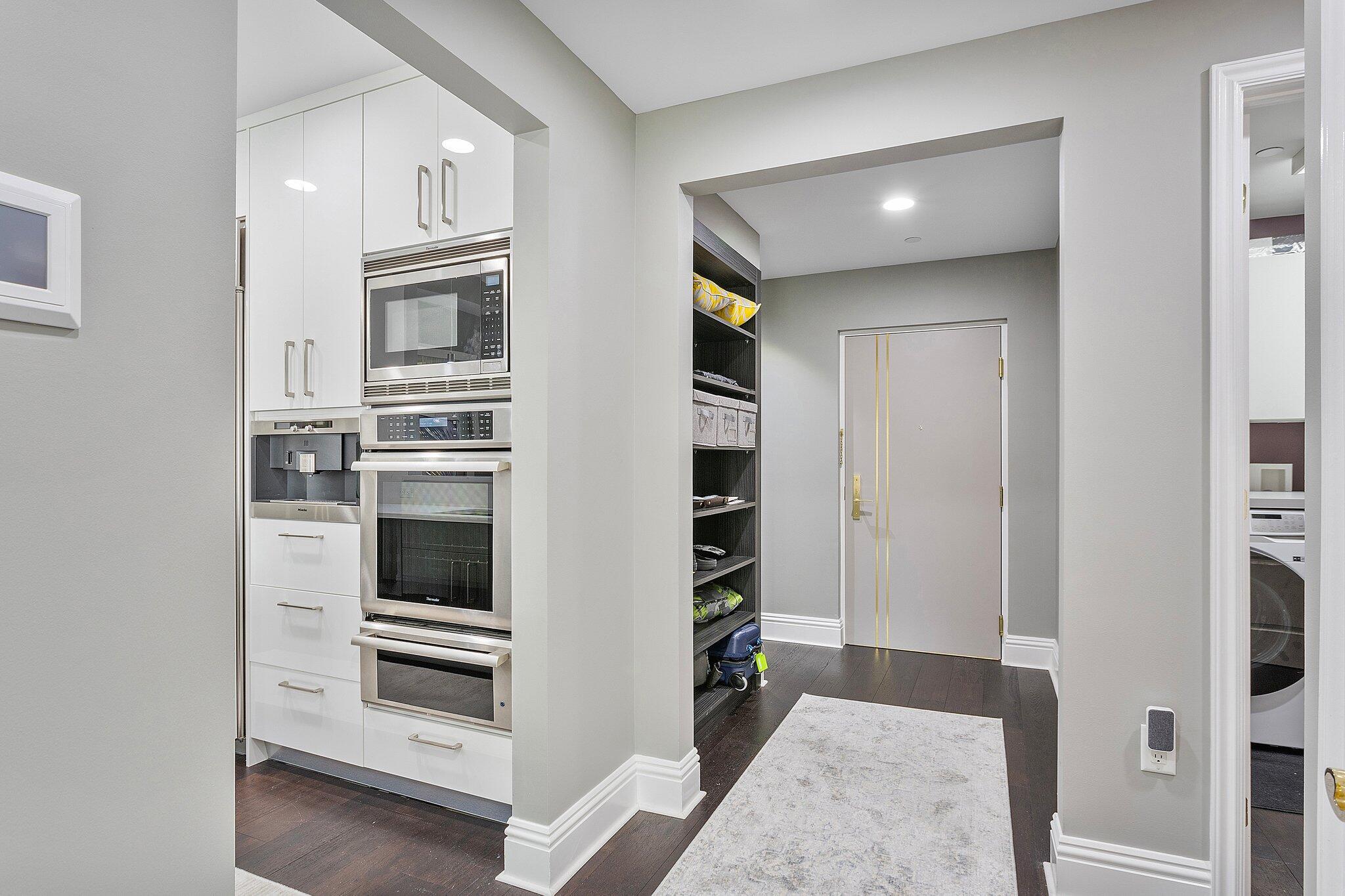 200 EAST - Residential Lease