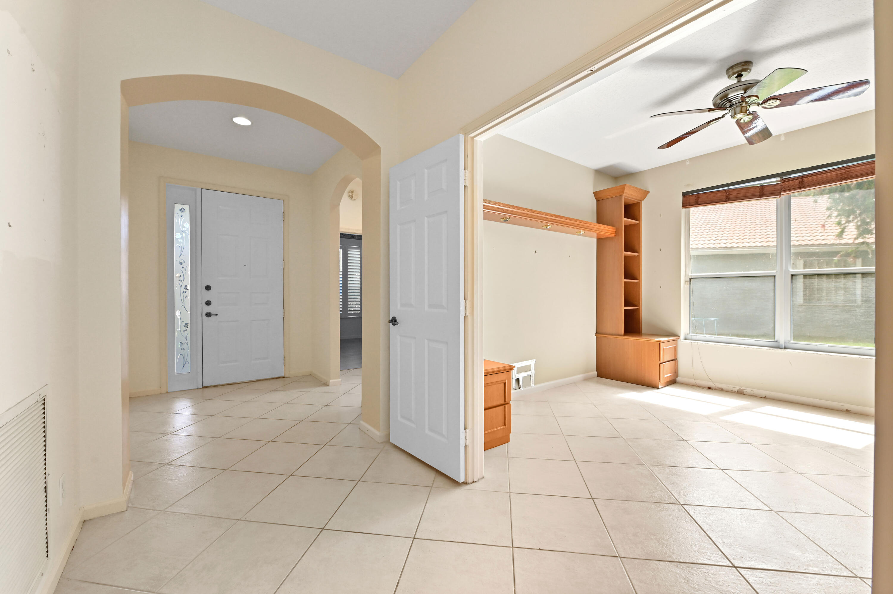 CORAL LAKES - Residential