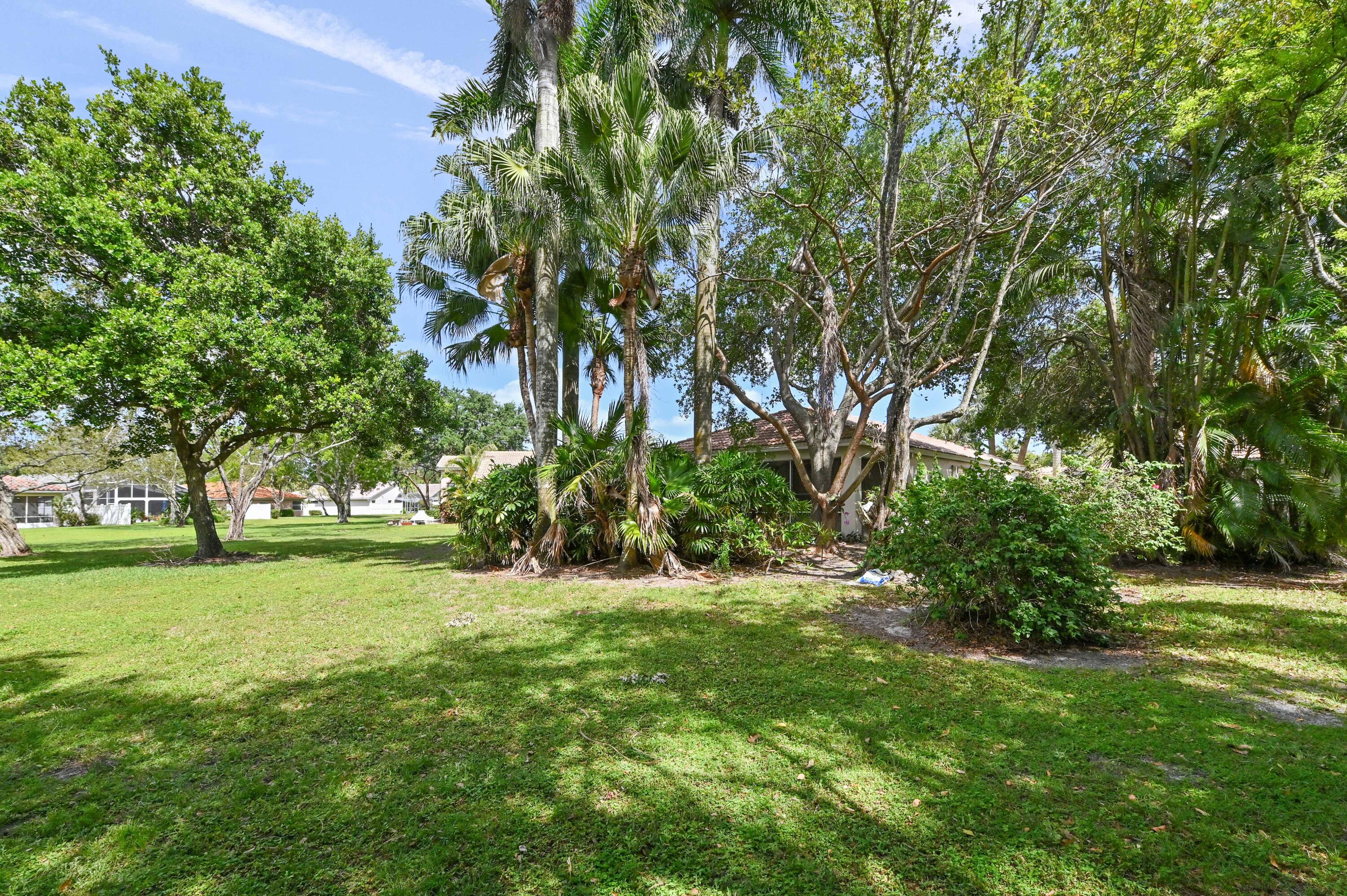CORAL LAKES - Residential