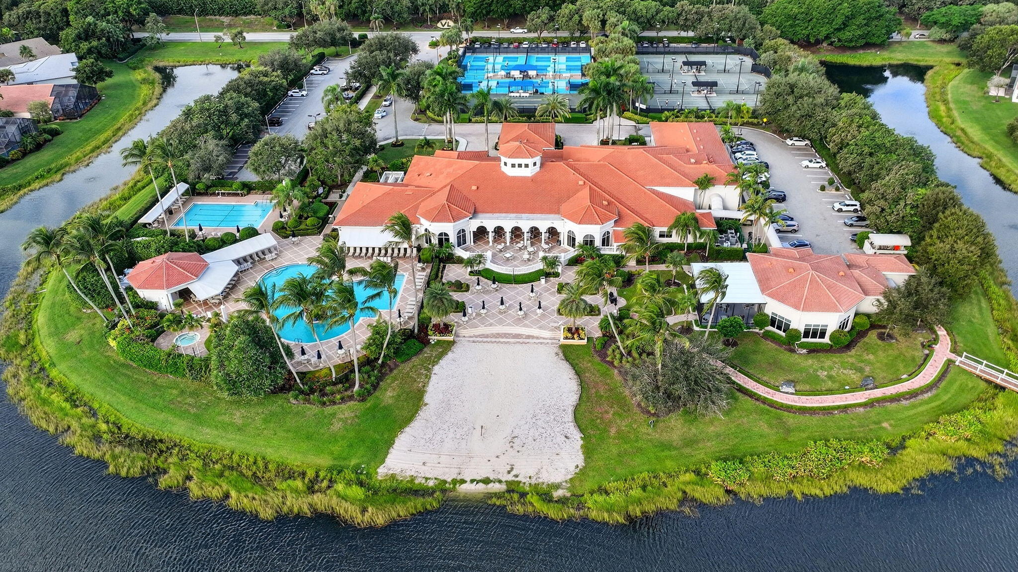 VALENCIA LAKES 1 - Residential
