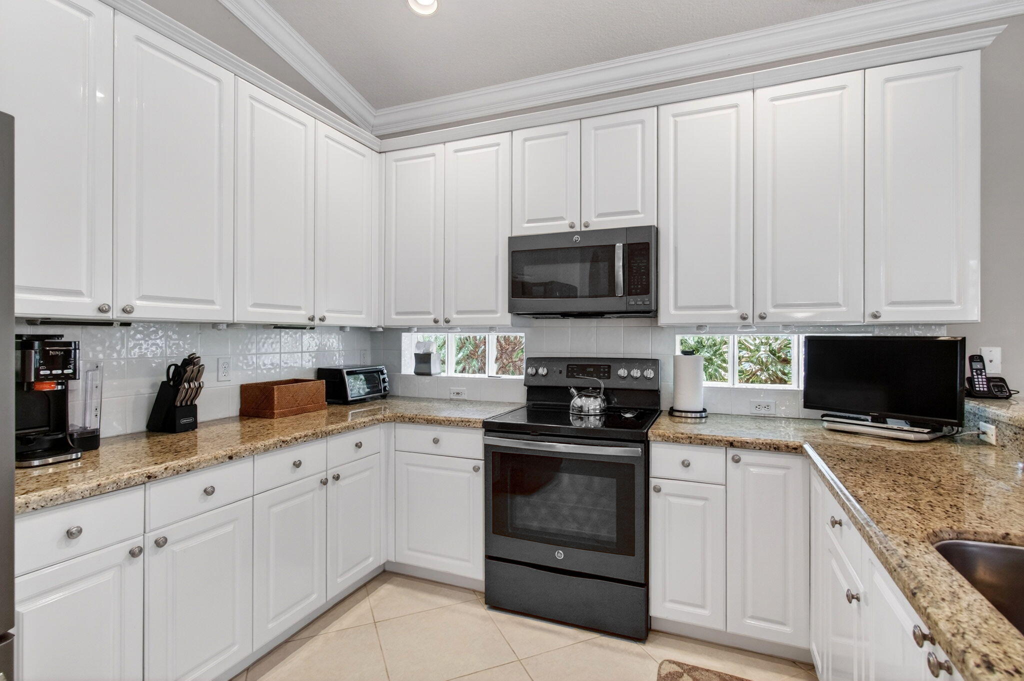 VALENCIA LAKES 1 - Residential