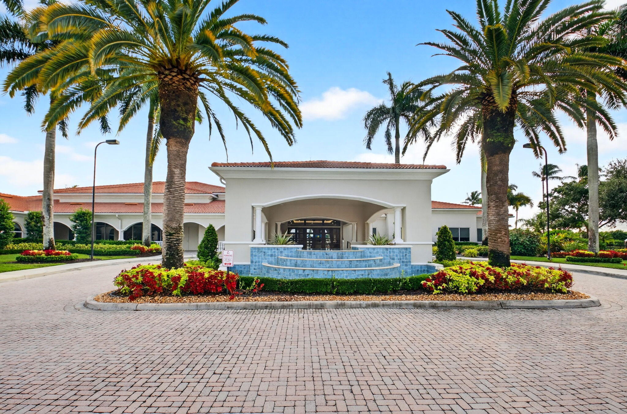VALENCIA LAKES 1 - Residential