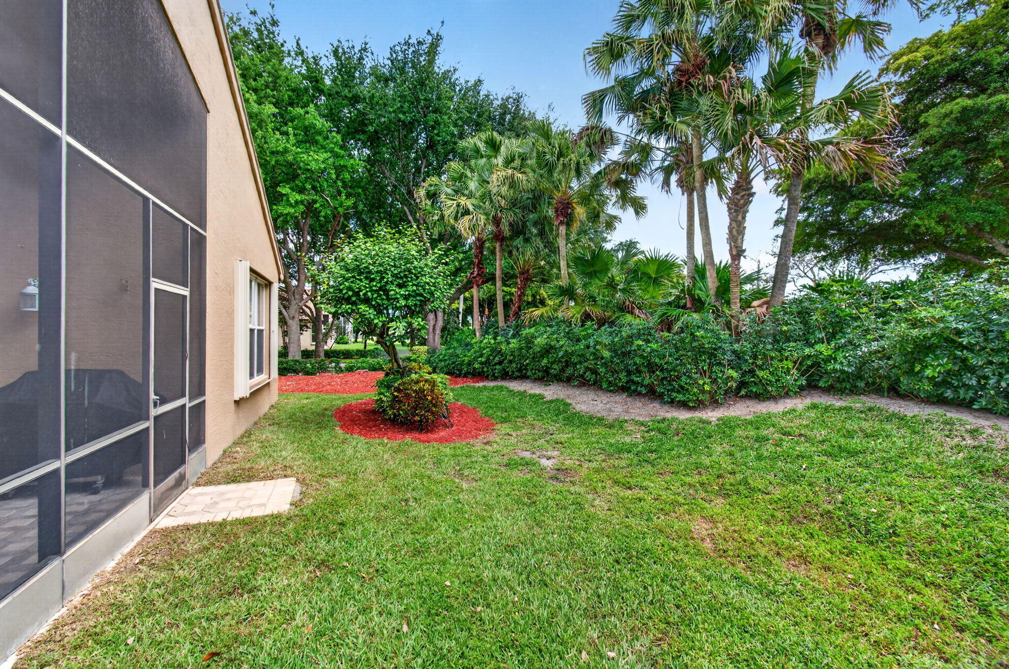VALENCIA LAKES 1 - Residential
