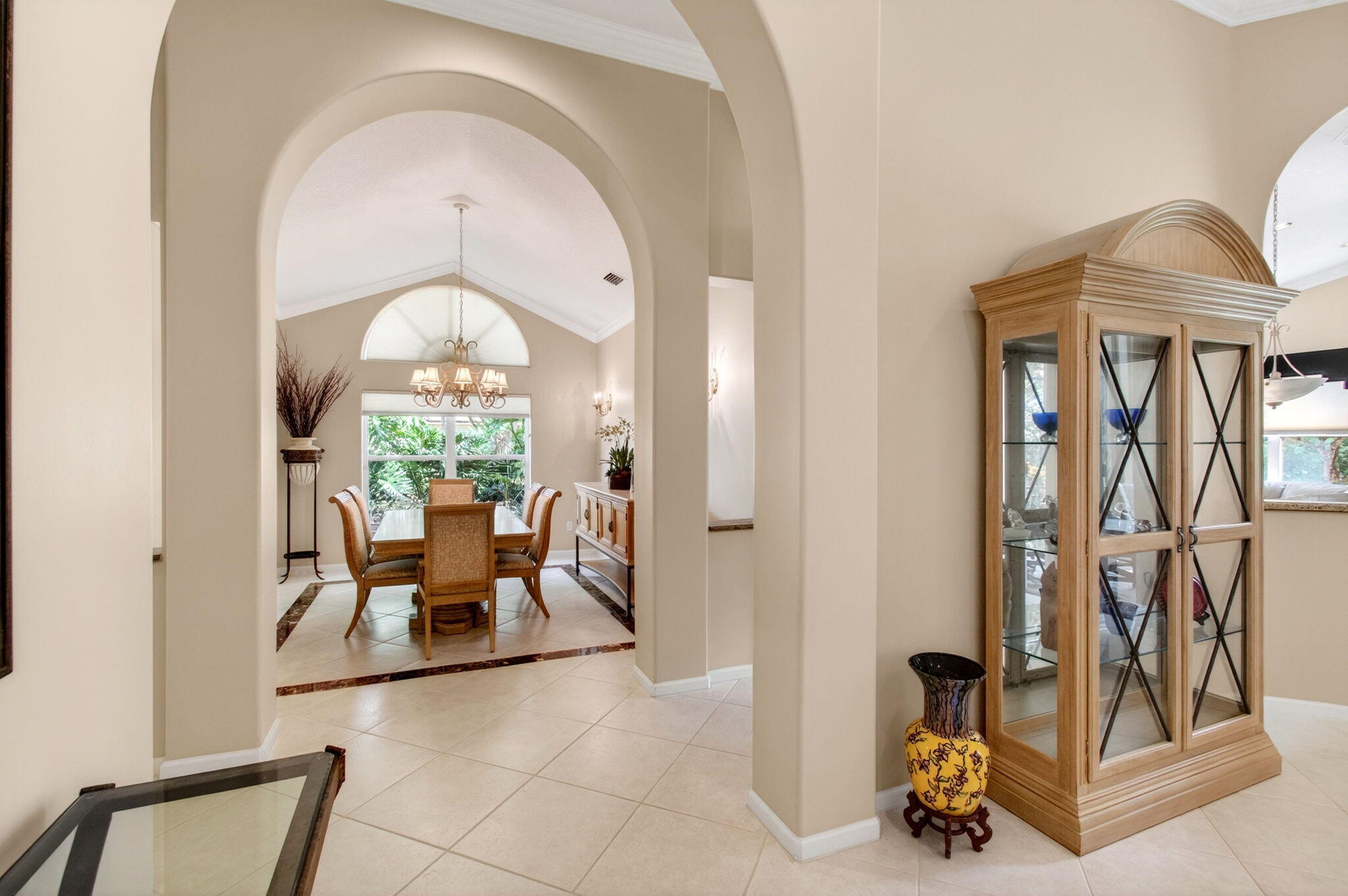 VALENCIA LAKES 1 - Residential