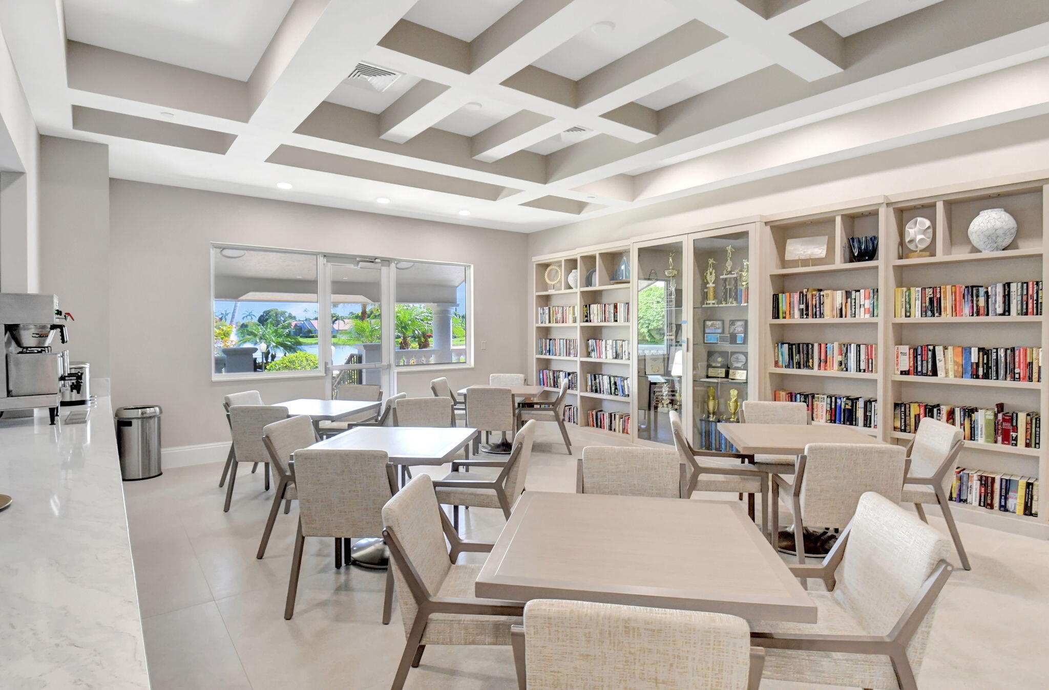 VALENCIA LAKES 1 - Residential