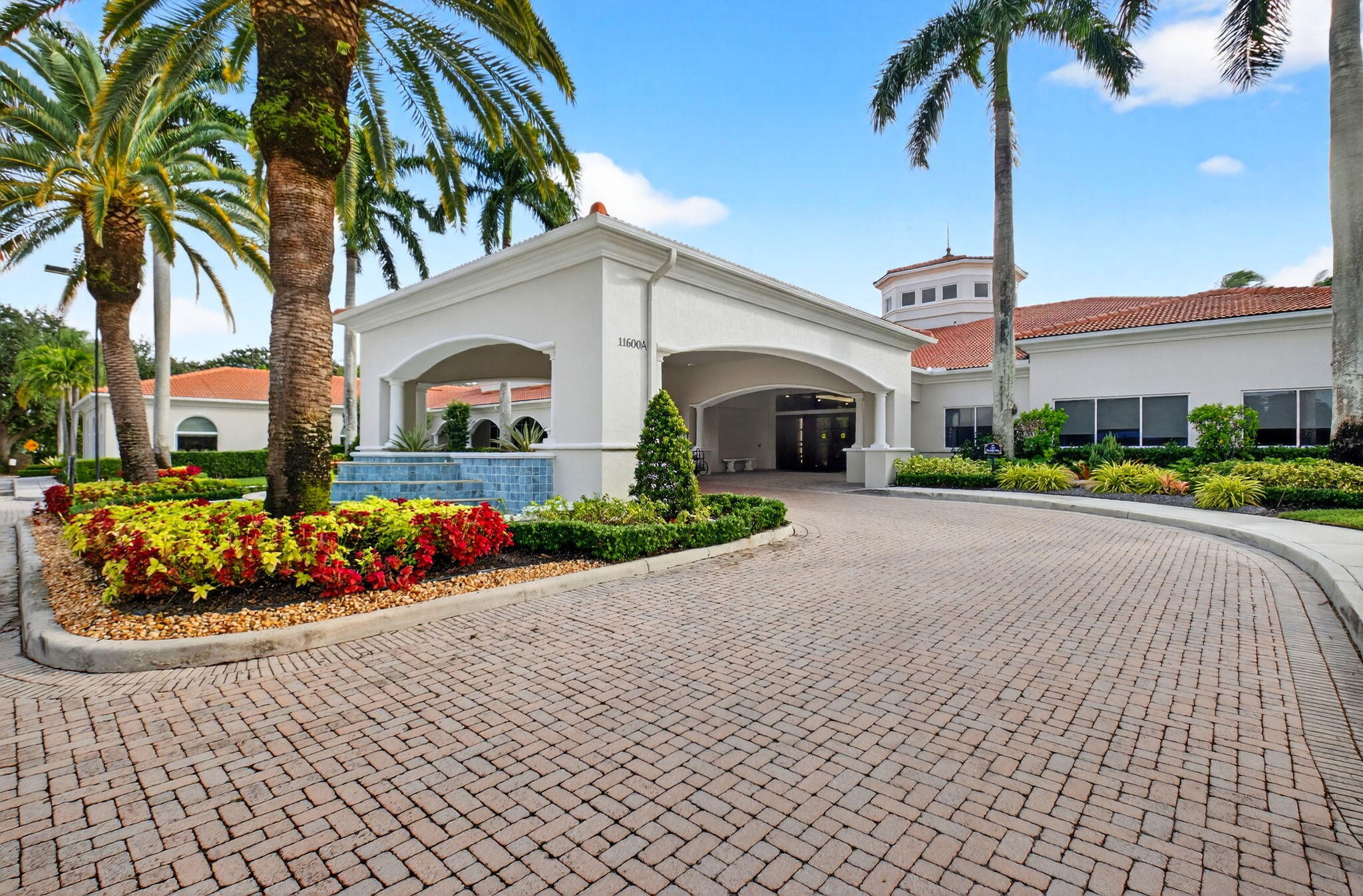 VALENCIA LAKES 1 - Residential