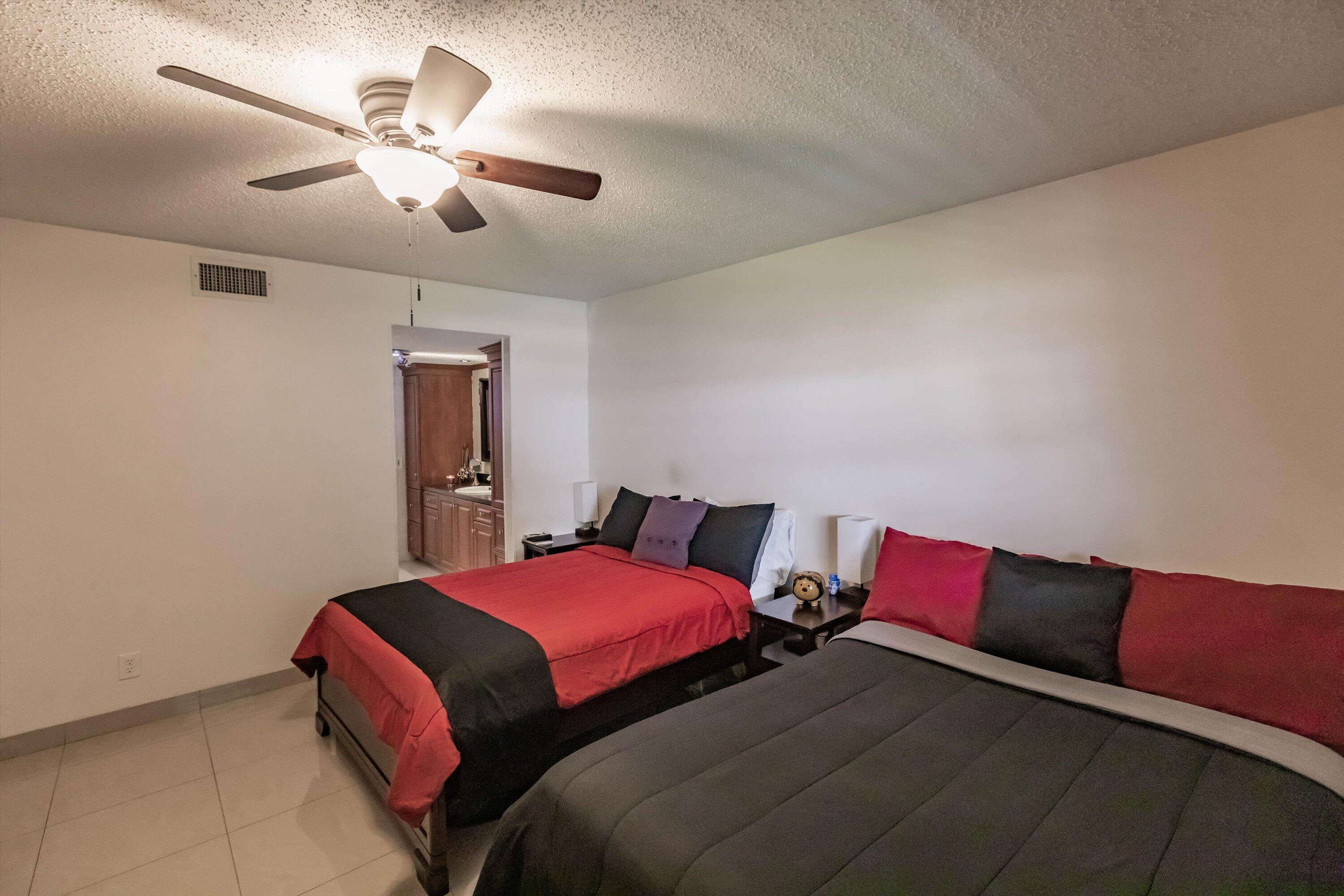 GARNET CONDO - Residential