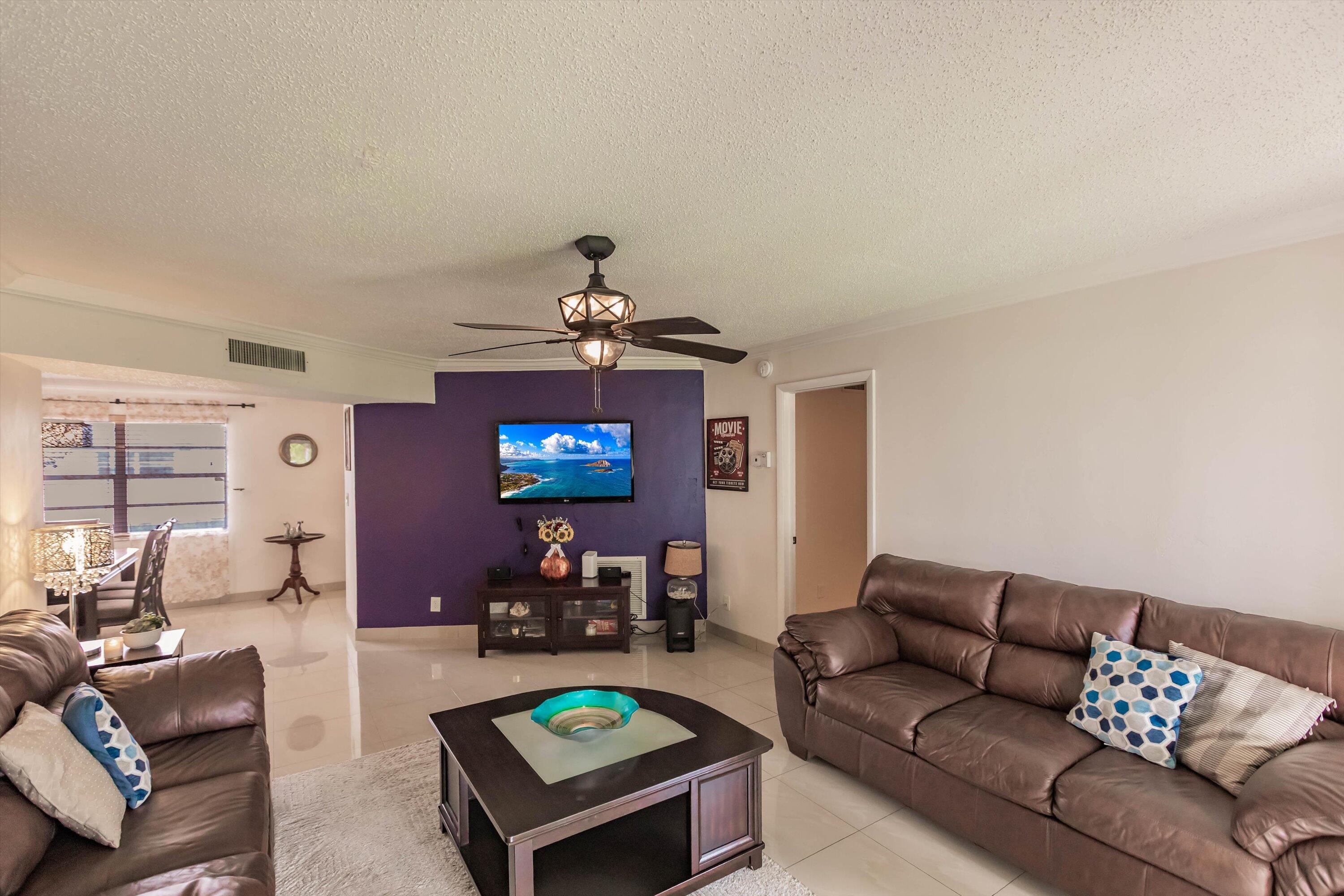 GARNET CONDO - Residential