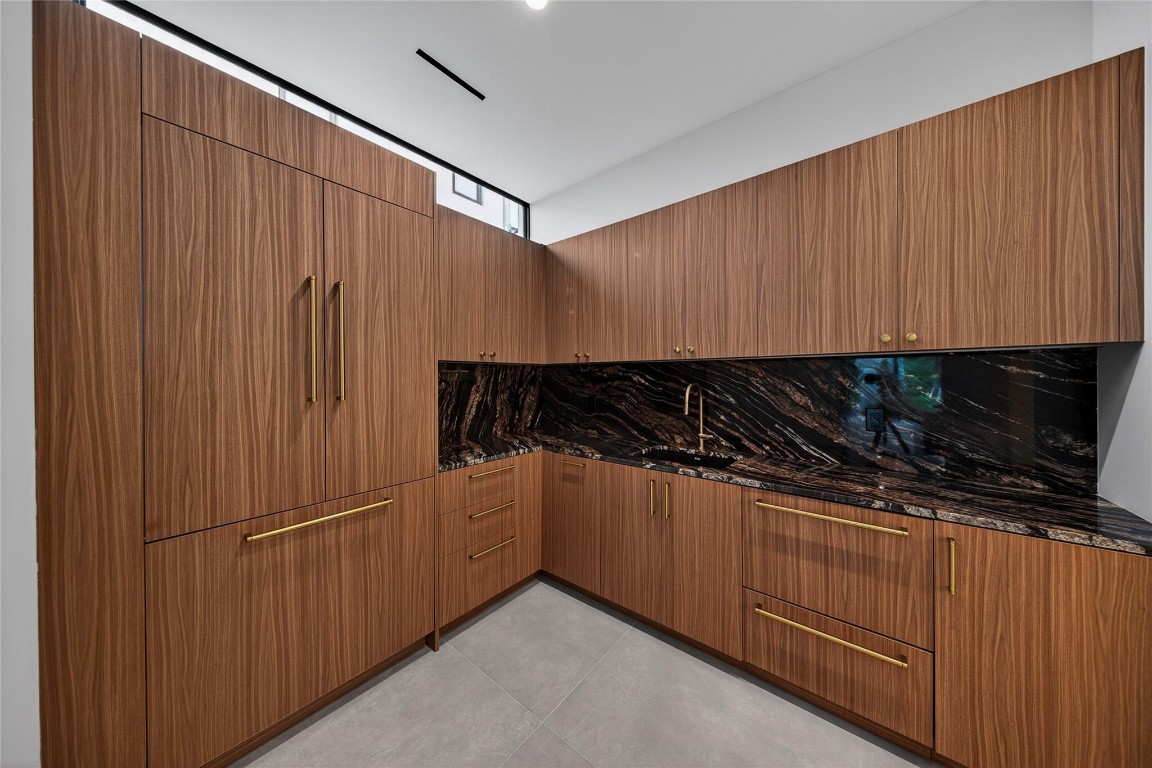Victoria Isles 15-67 B - Residential