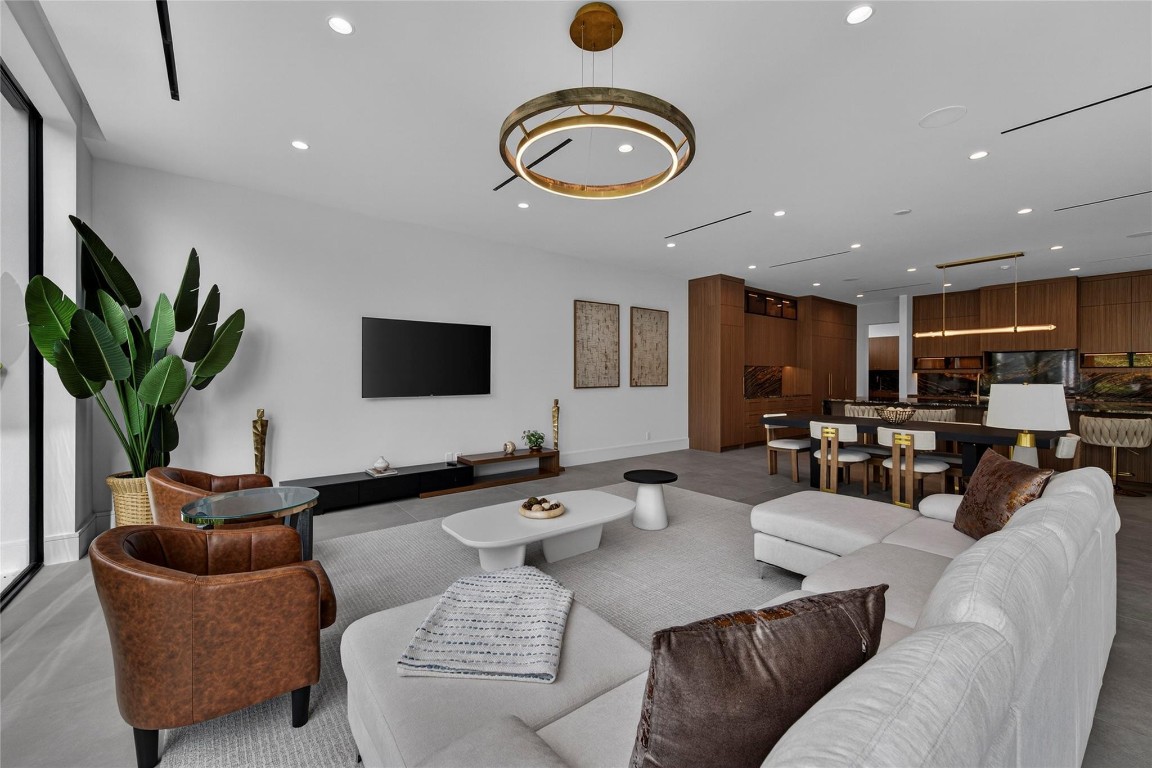 Victoria Isles 15-67 B - Residential