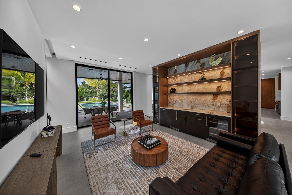 Victoria Isles 15-67 B - Residential