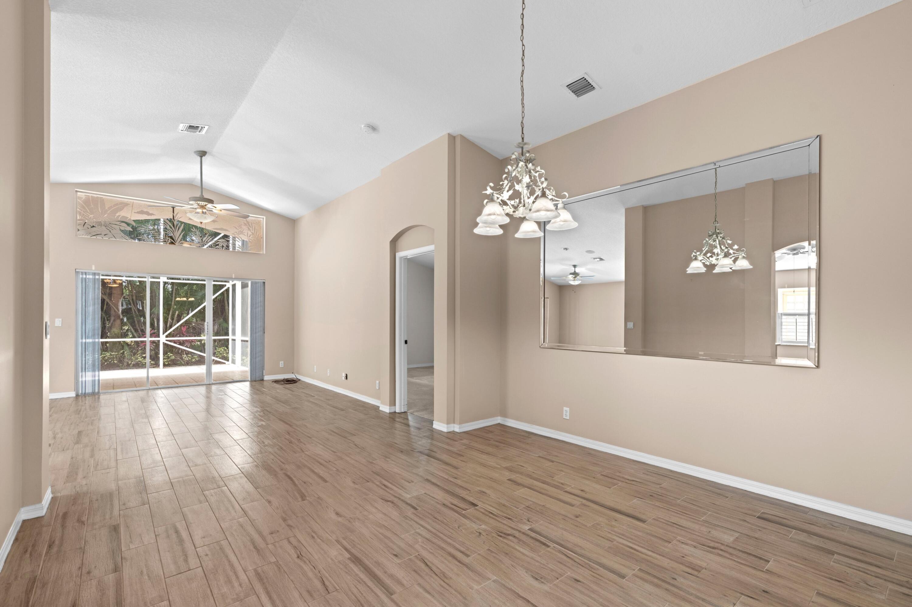 TUSCANY PAR A/B - Residential