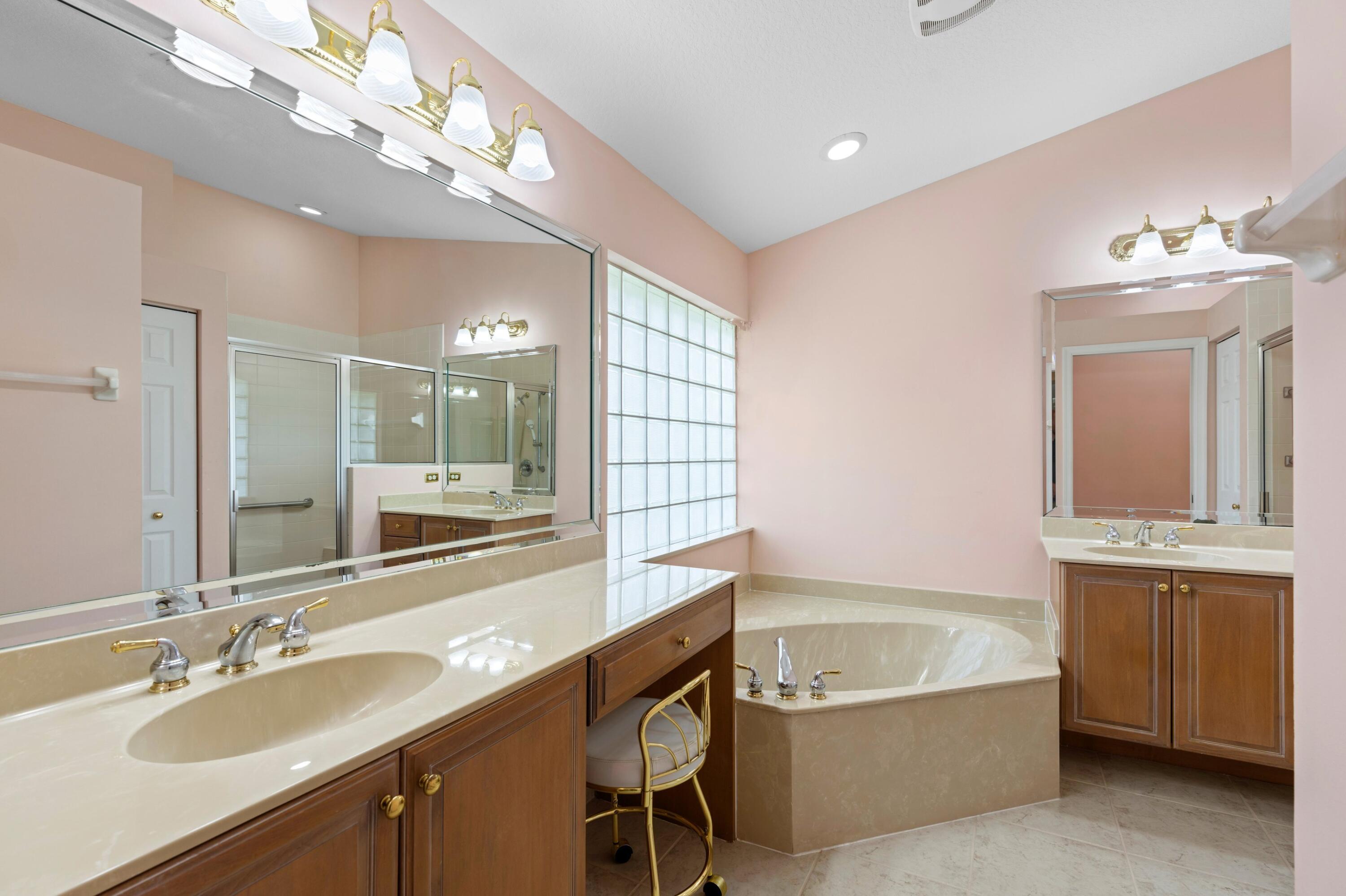 TUSCANY PAR A/B - Residential