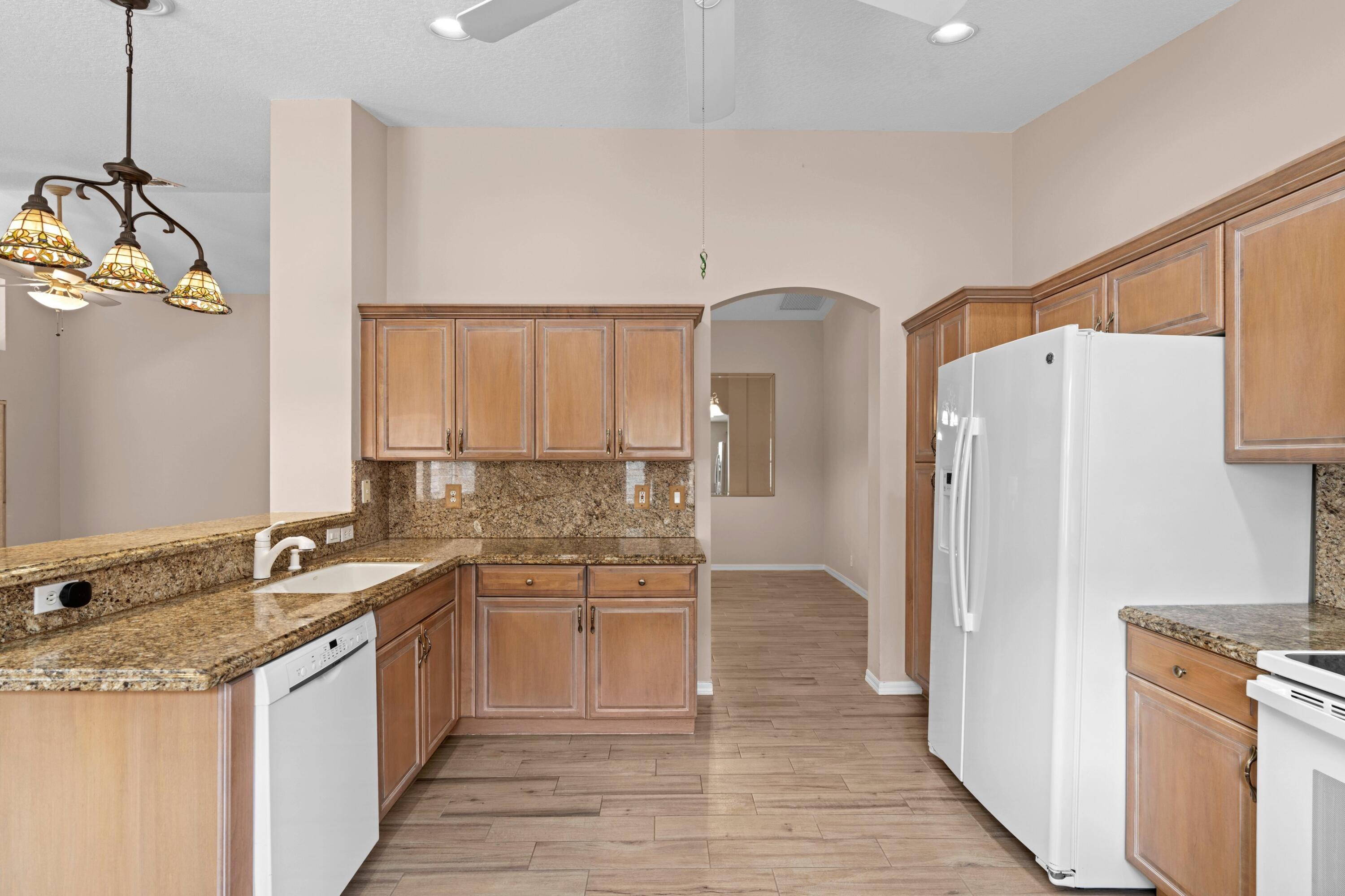 TUSCANY PAR A/B - Residential