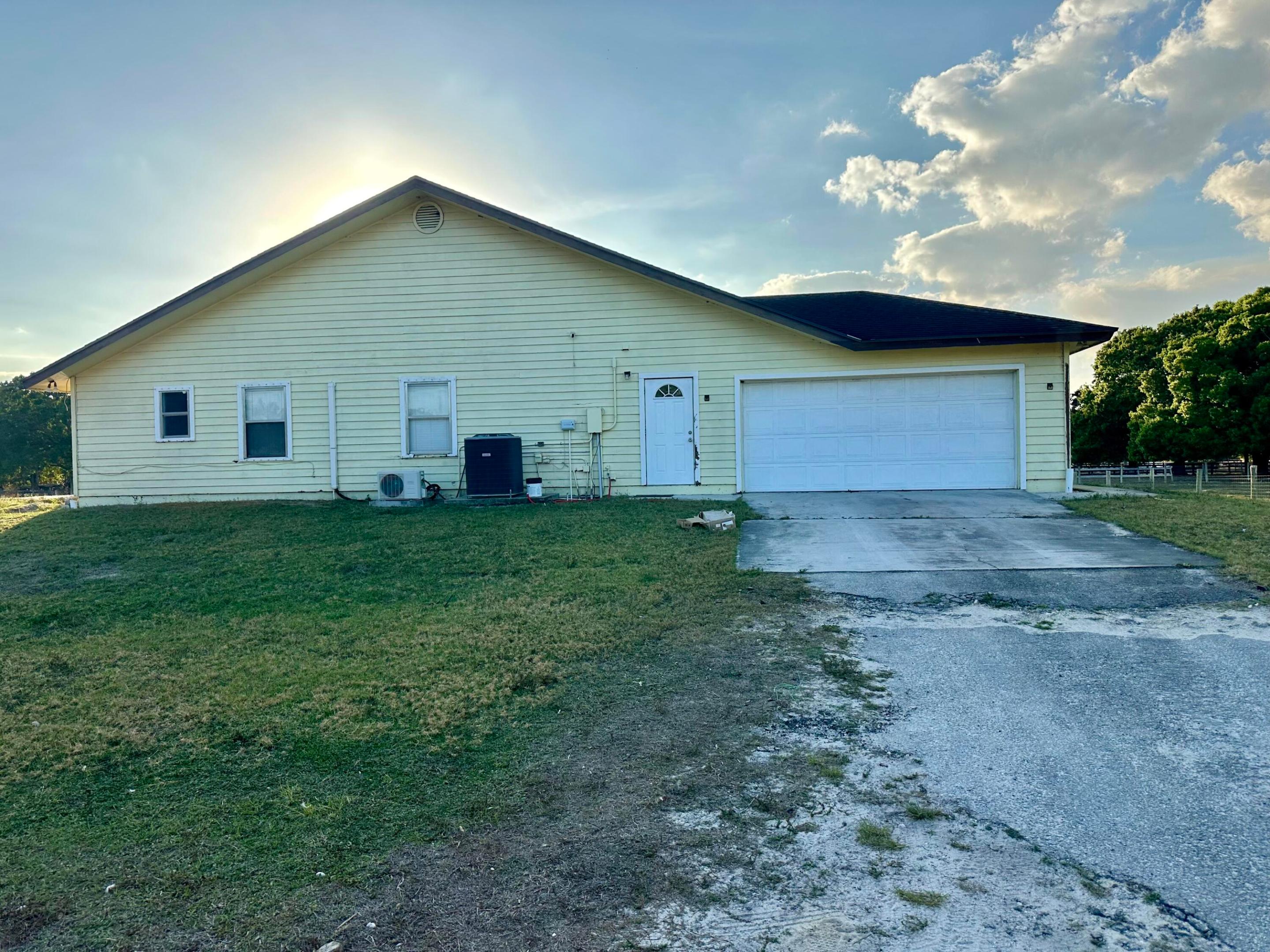Loxahatchee  Groves - Residential