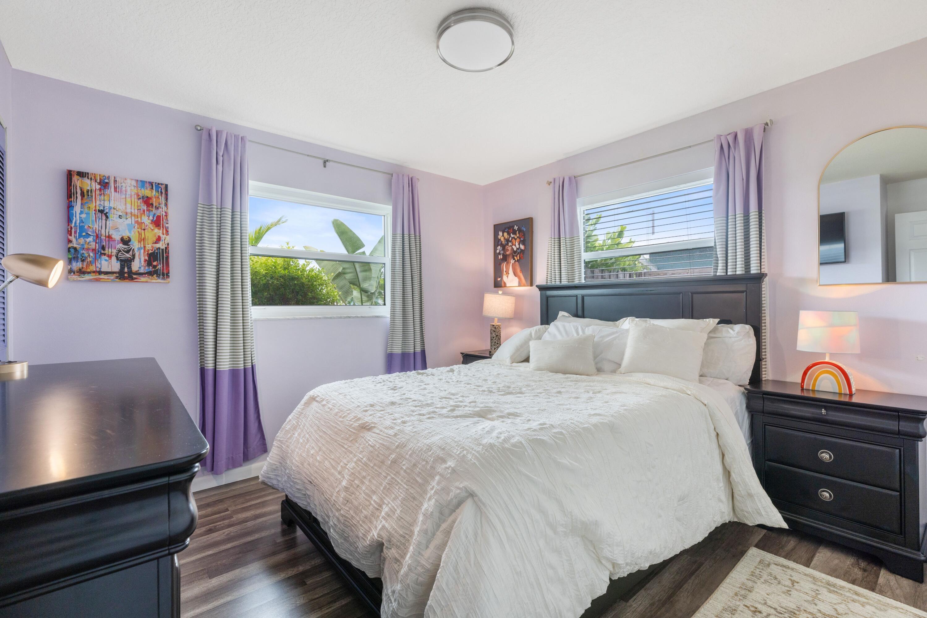 PALM LAKE PARK - Residential Lease