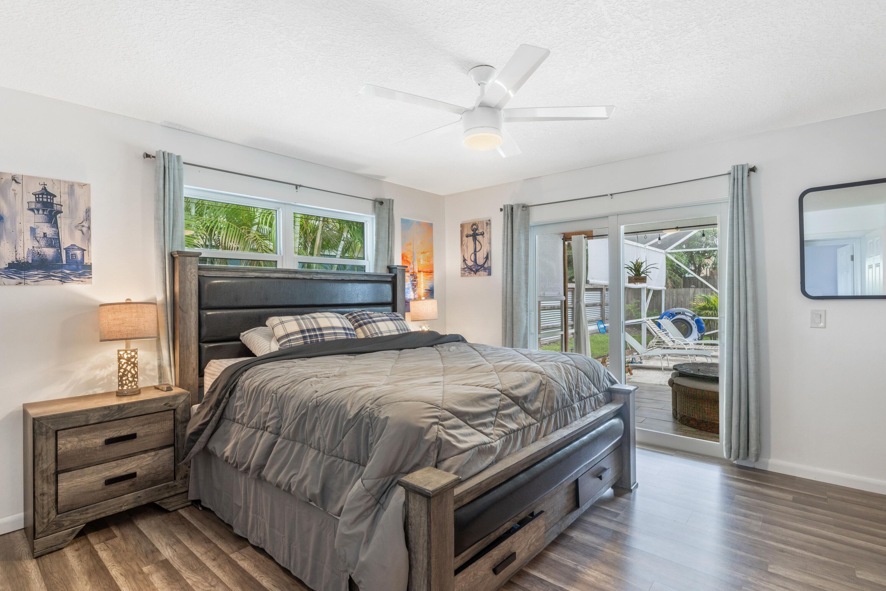 PALM LAKE PARK - Residential Lease