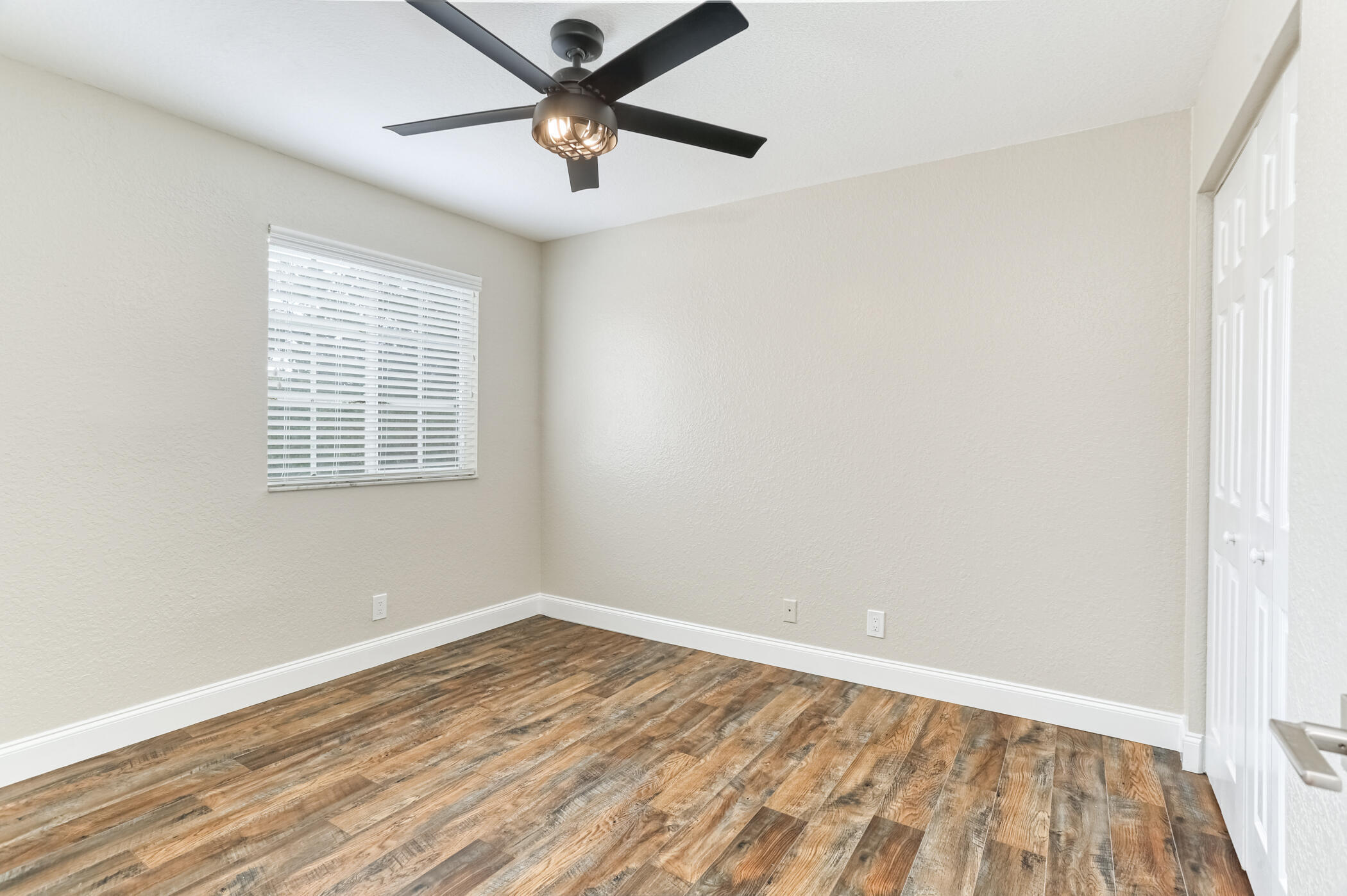 MARTINS CROSSING - Residential Lease