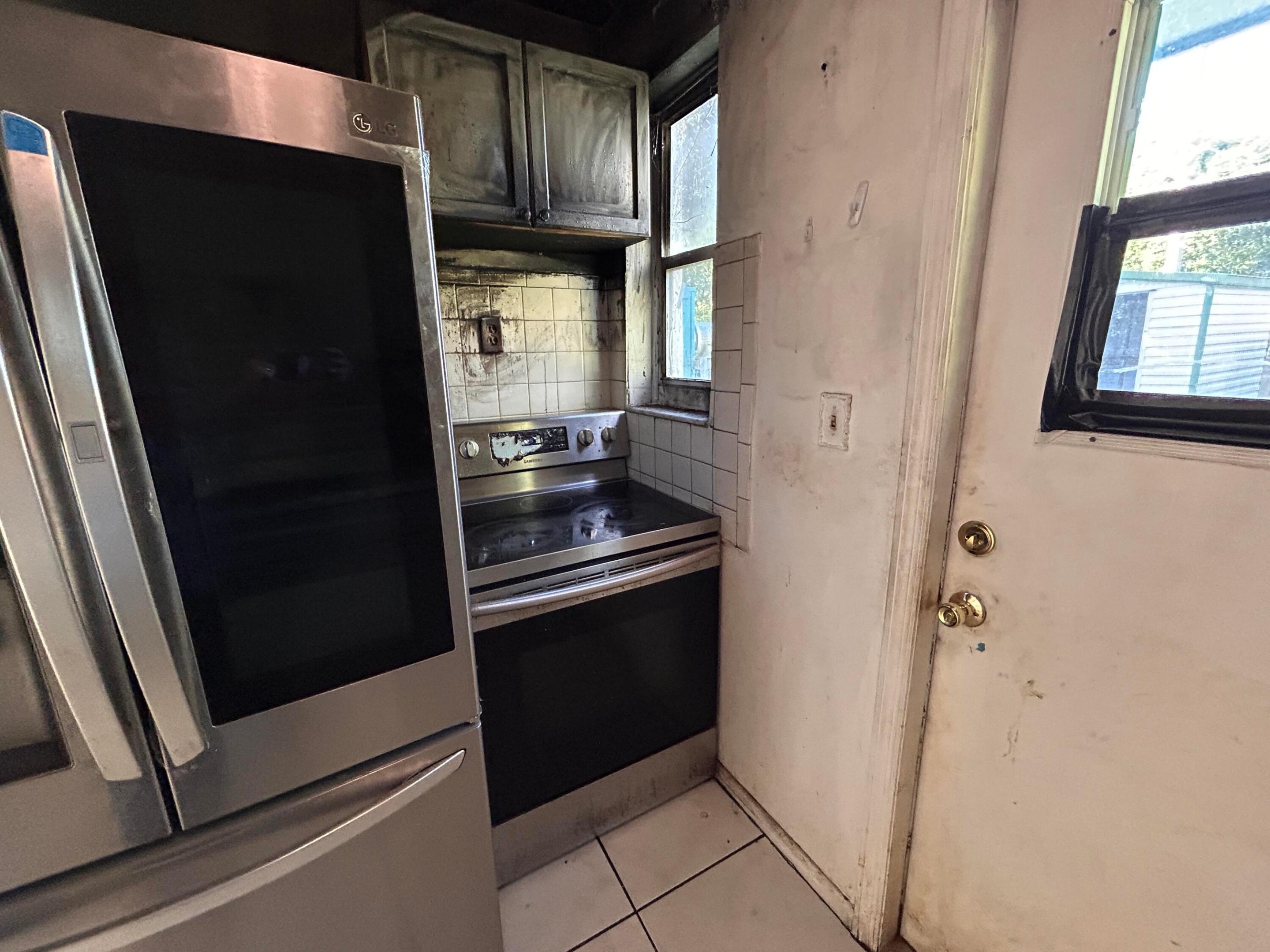 RIVIERA BEACH HEIGHTS ADD 3 - Residential