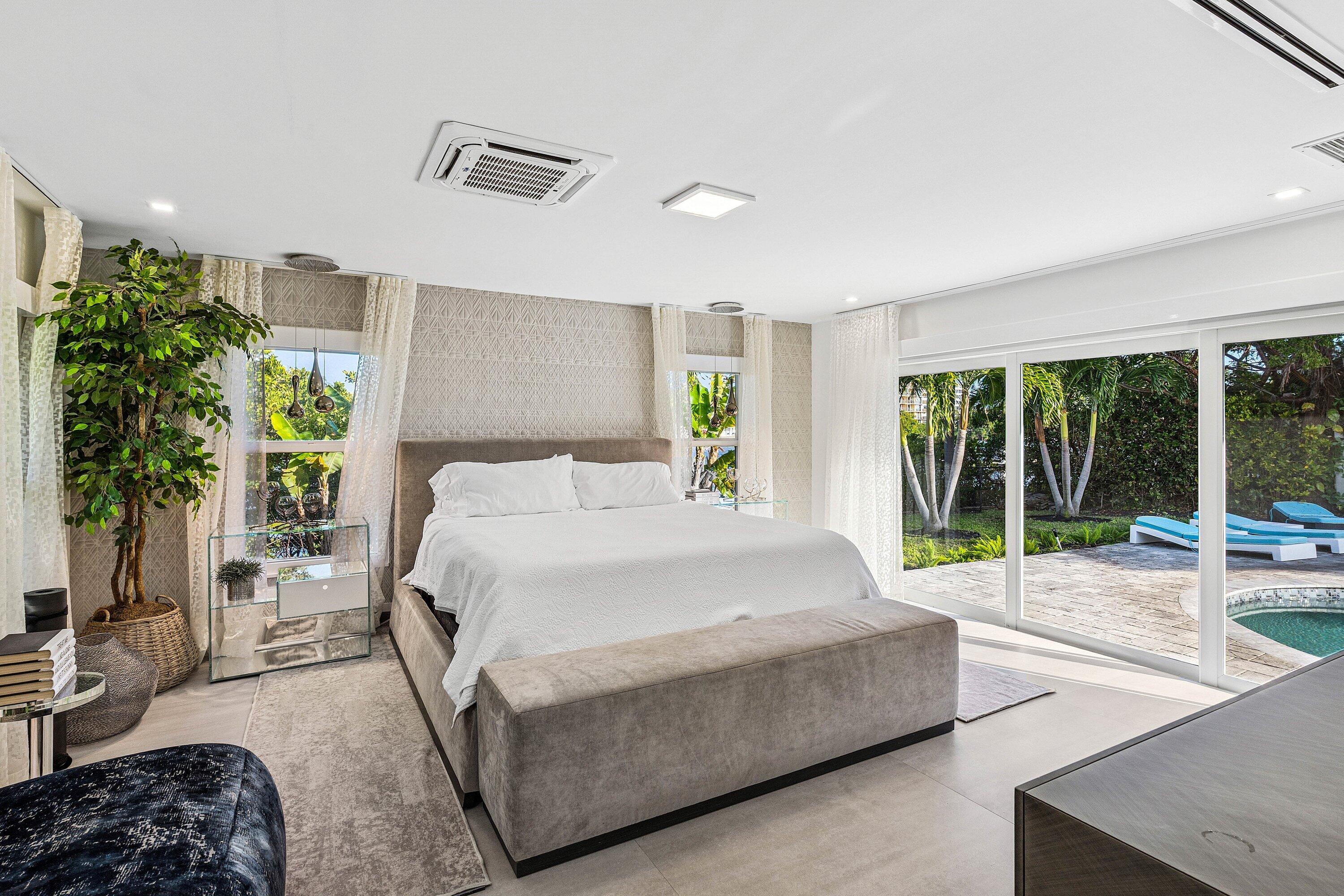 LAKE SHORES LANTANA - Residential