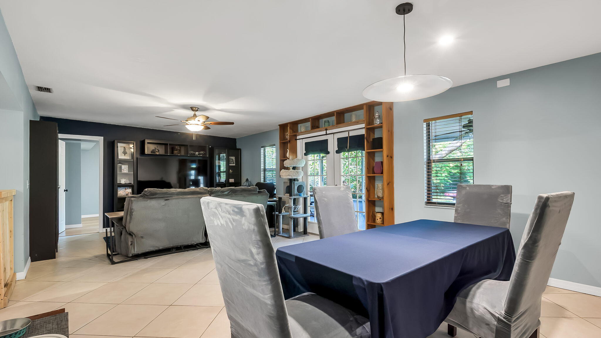 PALM BEACH FARMS CO 3 - Residential
