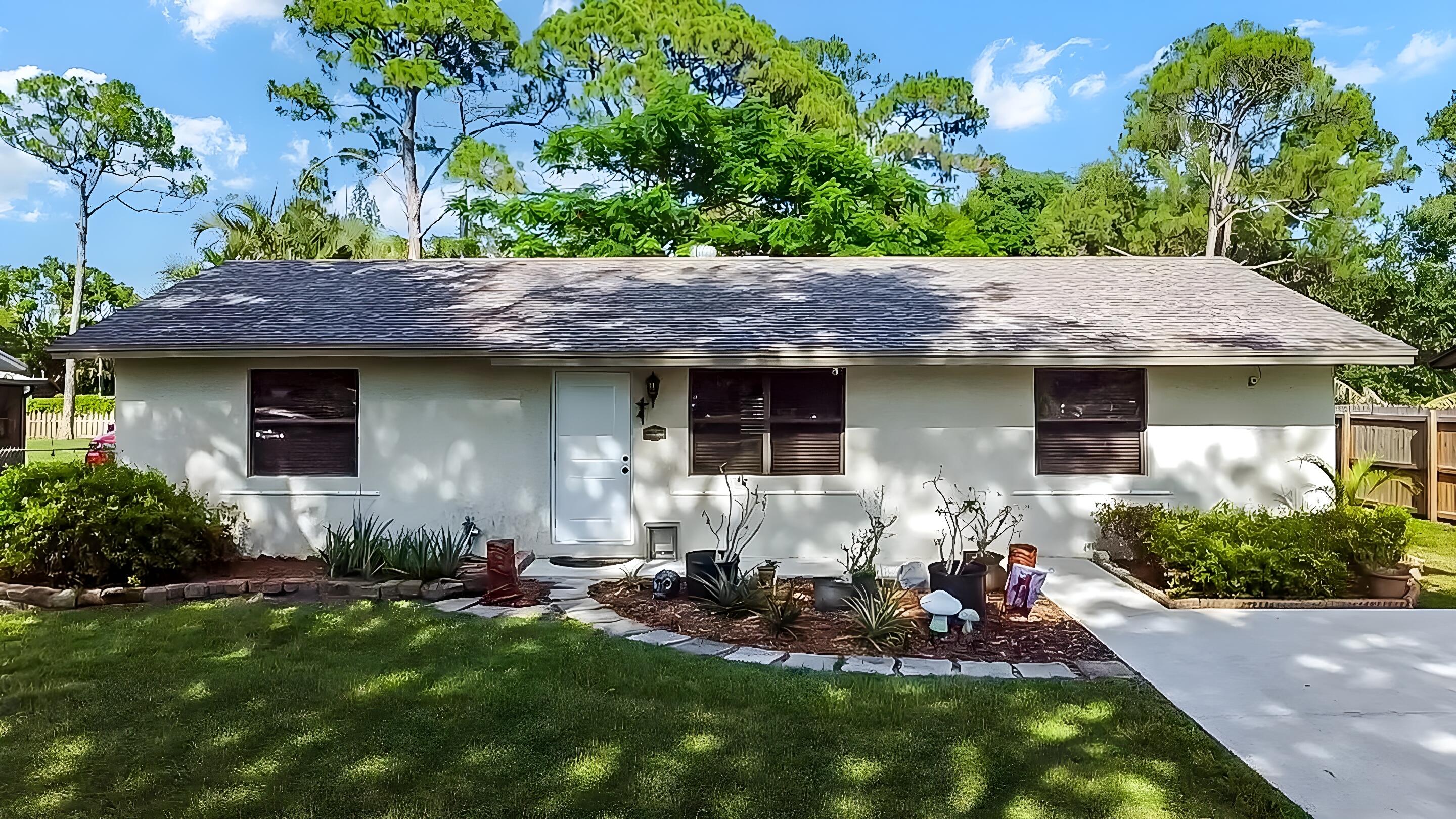 PALM BEACH FARMS CO 3 - Residential